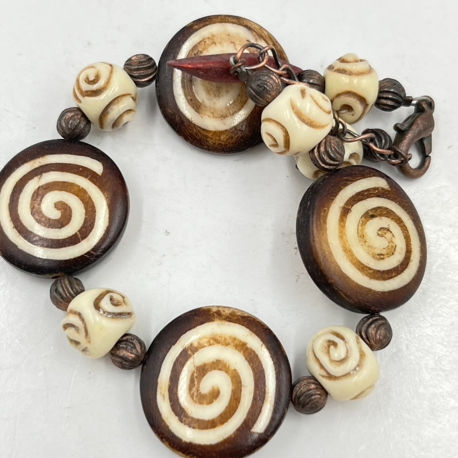 Vintage Boho Ethnic Tribal Spiral Carved Resin Wood Bead Bracelet Brown Cream - Thumbnail 3