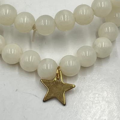 Vintage White Beaded Stretch Bracelet Duo Set Gold Tone Star Charm Y2K Boho - Thumbnail 6