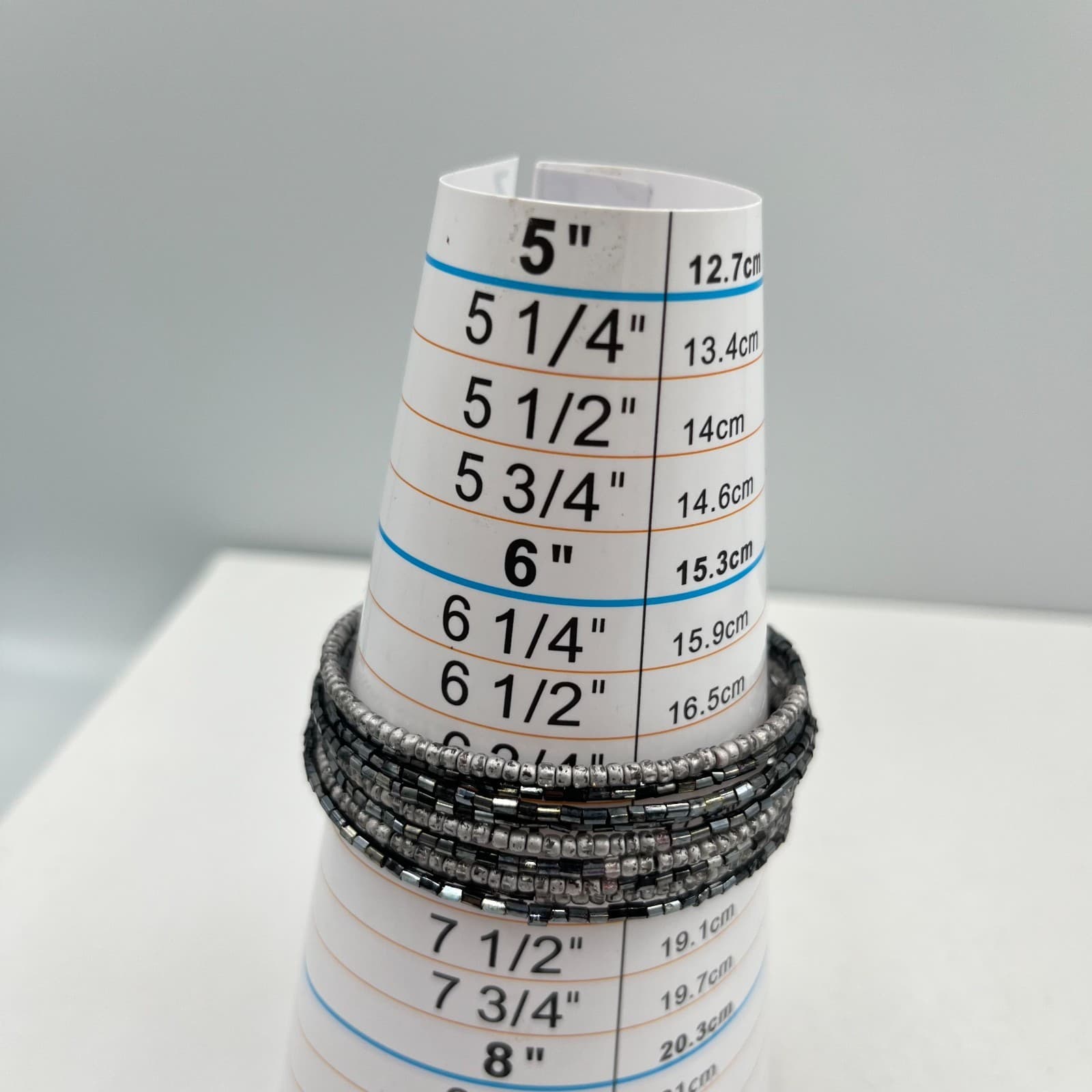 Vintage Y2K Silver & Gunmetal Gray Multi-Strand Seed Bead Memory Wire Bracelet - Thumbnail 5
