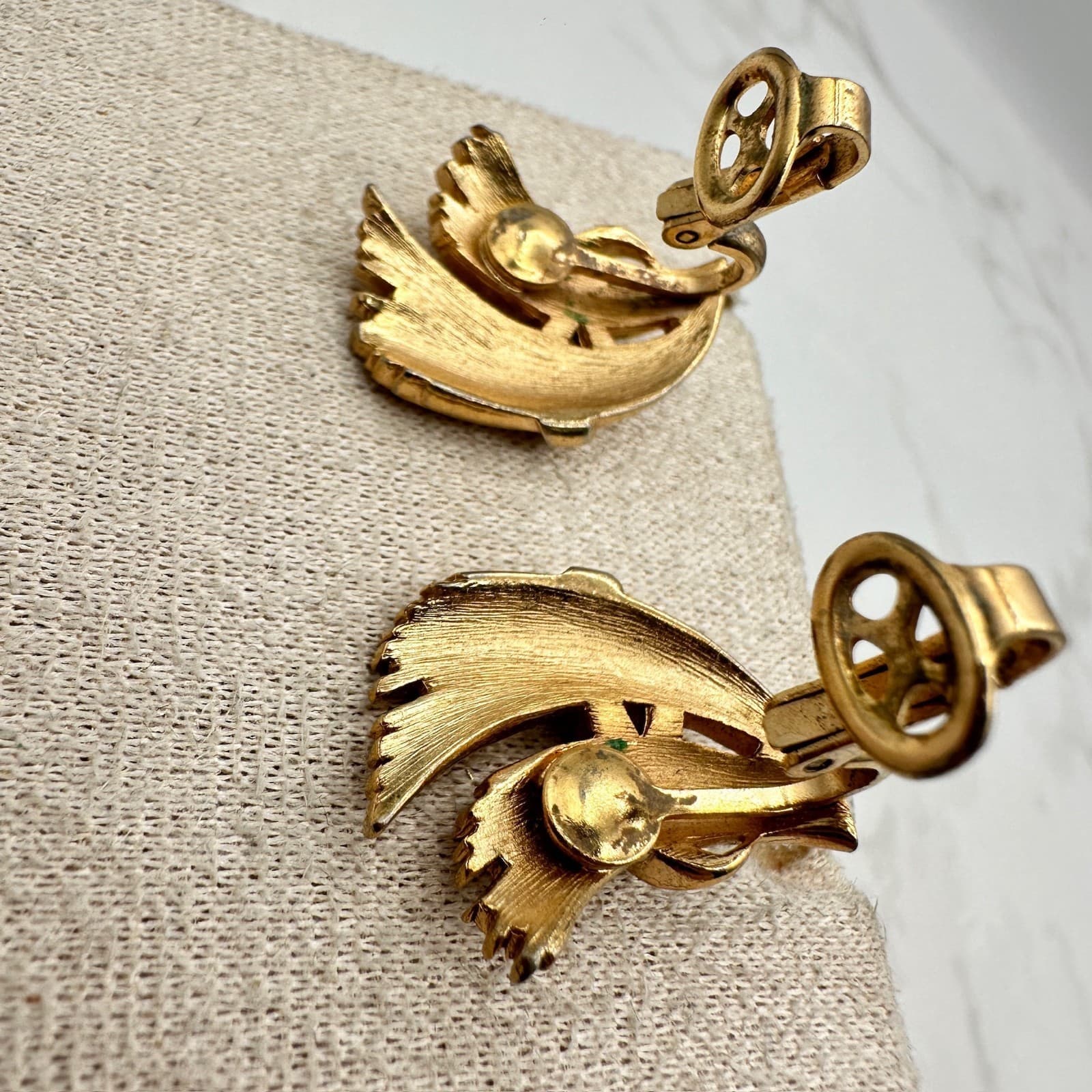 Vintage Trifari Gold-Tone Abstract Design Large Pierced Wing Clip-On Earrings - Thumbnail 5