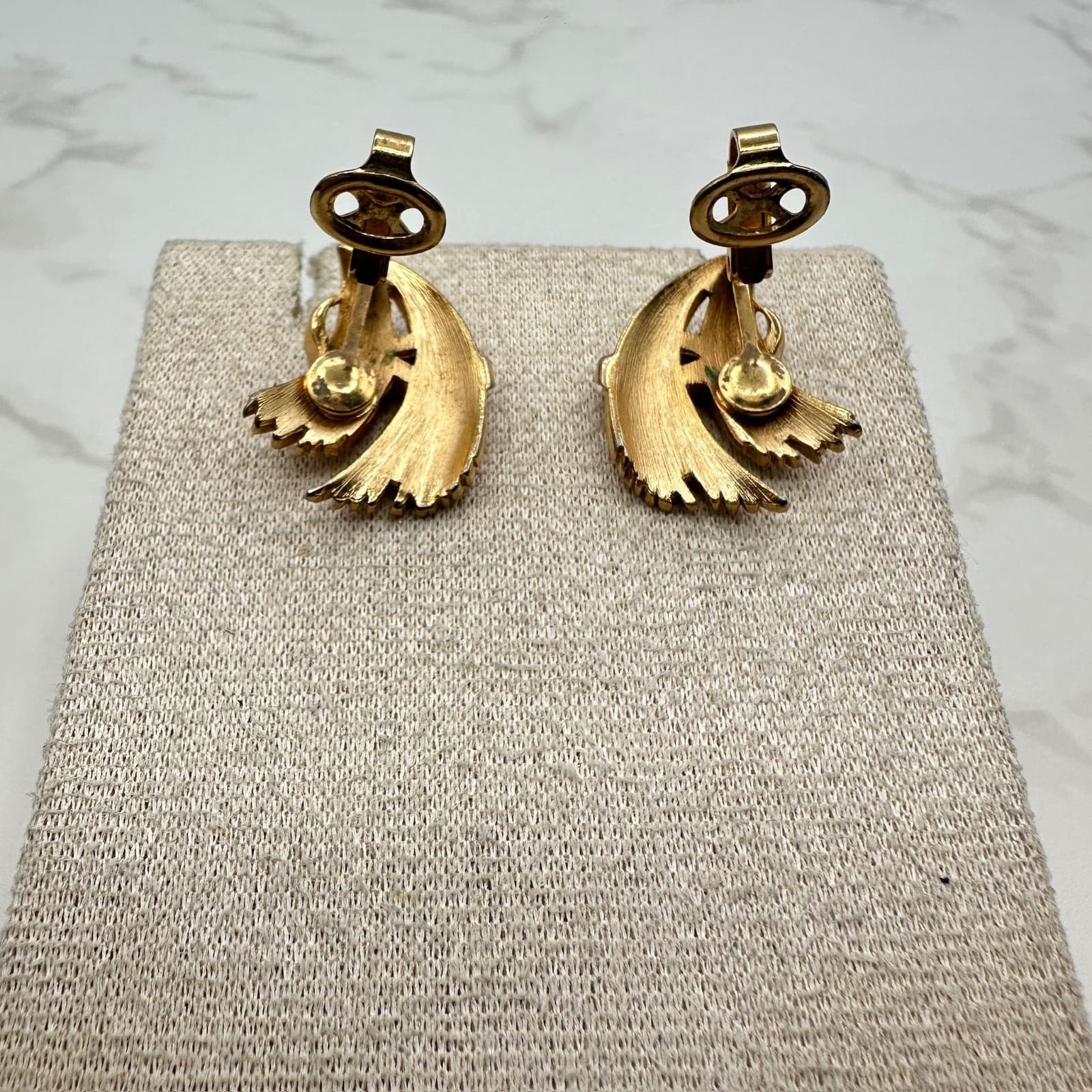 Vintage Trifari Gold-Tone Abstract Design Large Pierced Wing Clip-On Earrings - Thumbnail 4