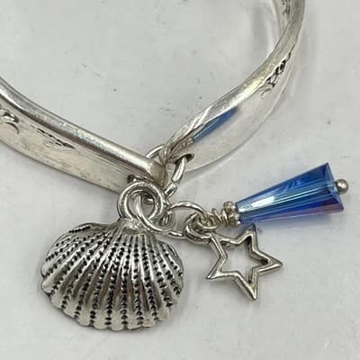 Vintage Spoon Handle Charm Bracelet Silver Shell Star Blue Crystal Classic Retro - Thumbnail 2