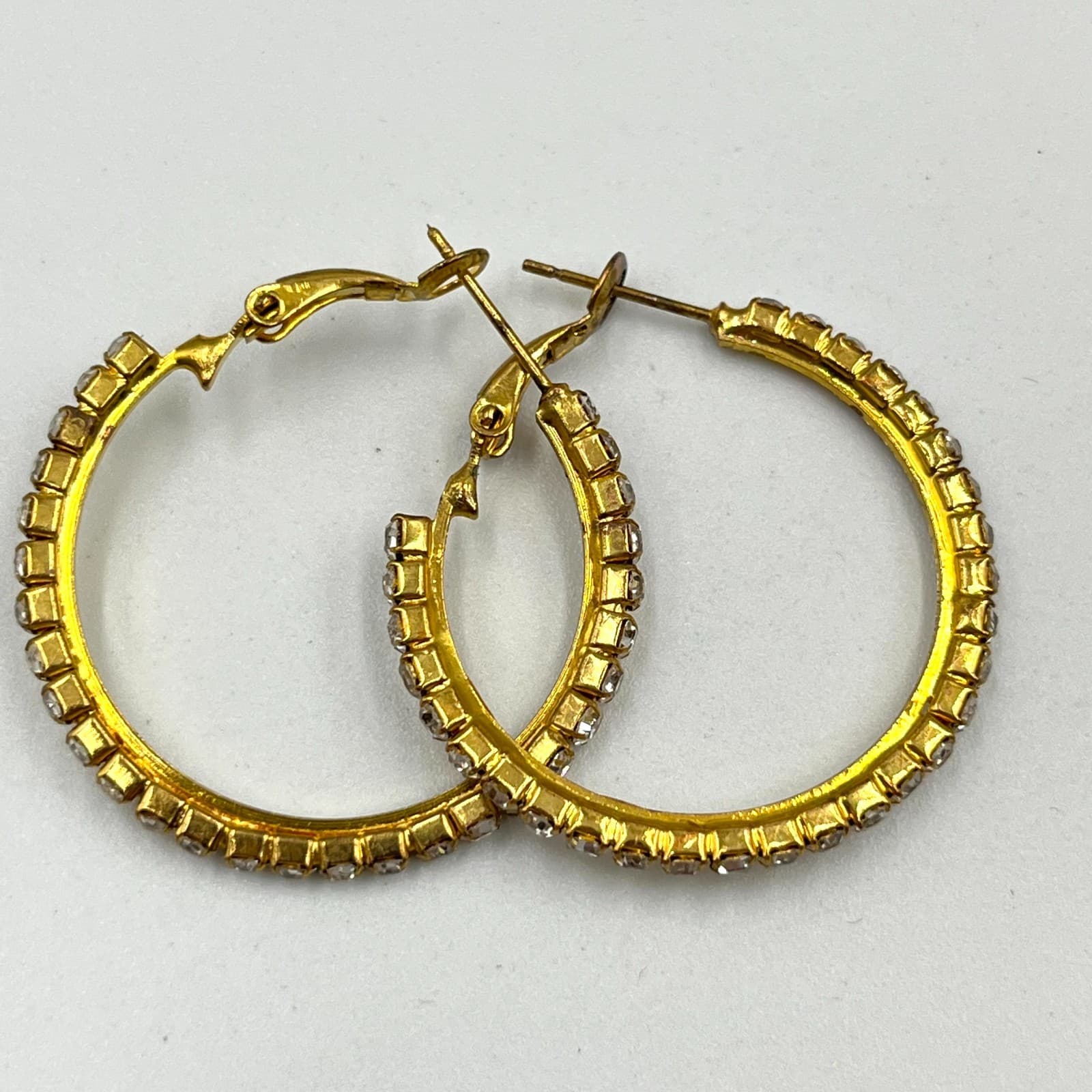 VTG Gold Tone Rhinestone Hoop Earring Set (4pc) Red Black Clear Crystal Retro - Thumbnail 6