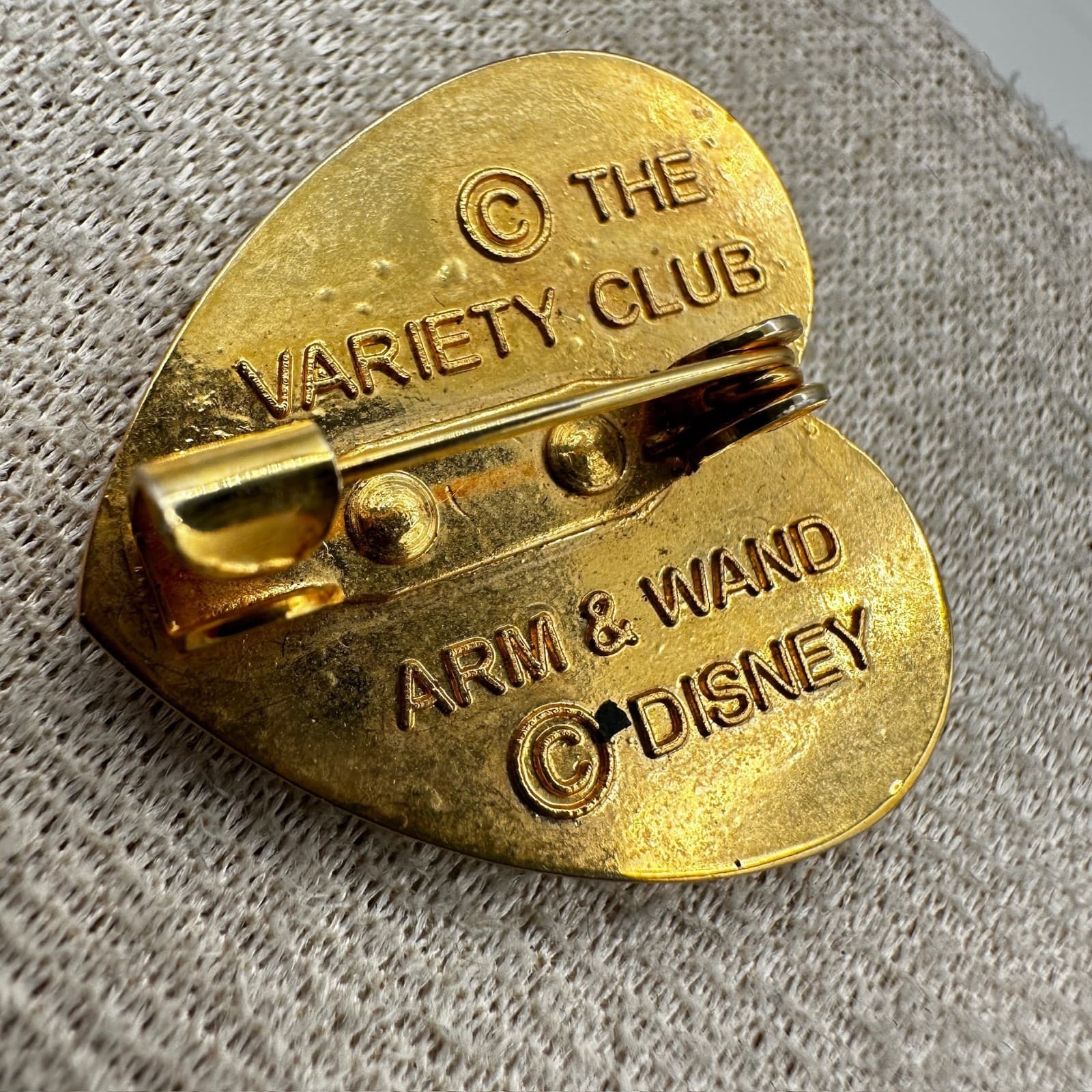 Vintage Disney Arm & Wand Heart-Shaped Gold-Toned Classic Charity Lapel Pin - Thumbnail 7
