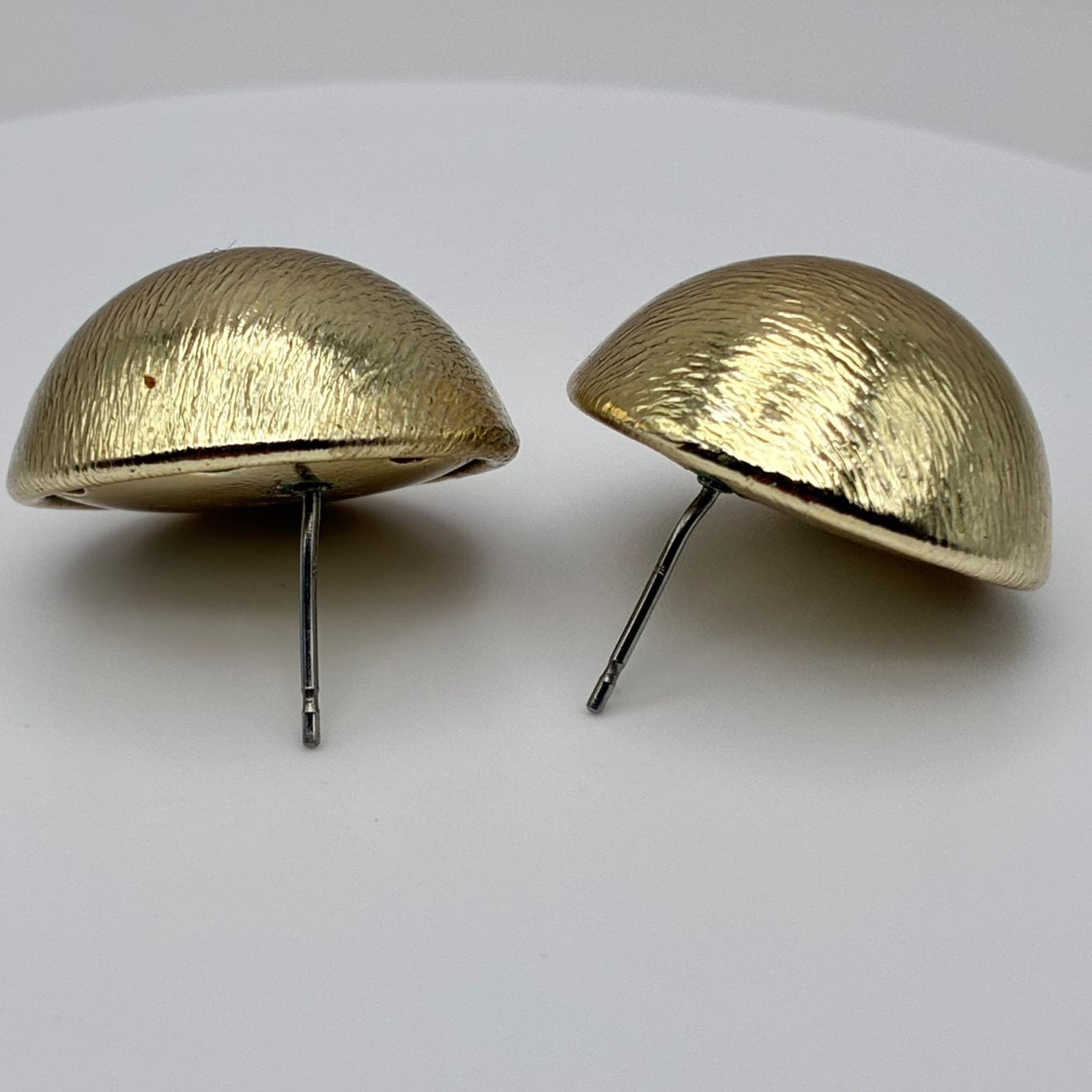 Vintage 80s Gold Tone Dome Round Stud Textured Earrings Women's Classic Jewelry - Thumbnail 2