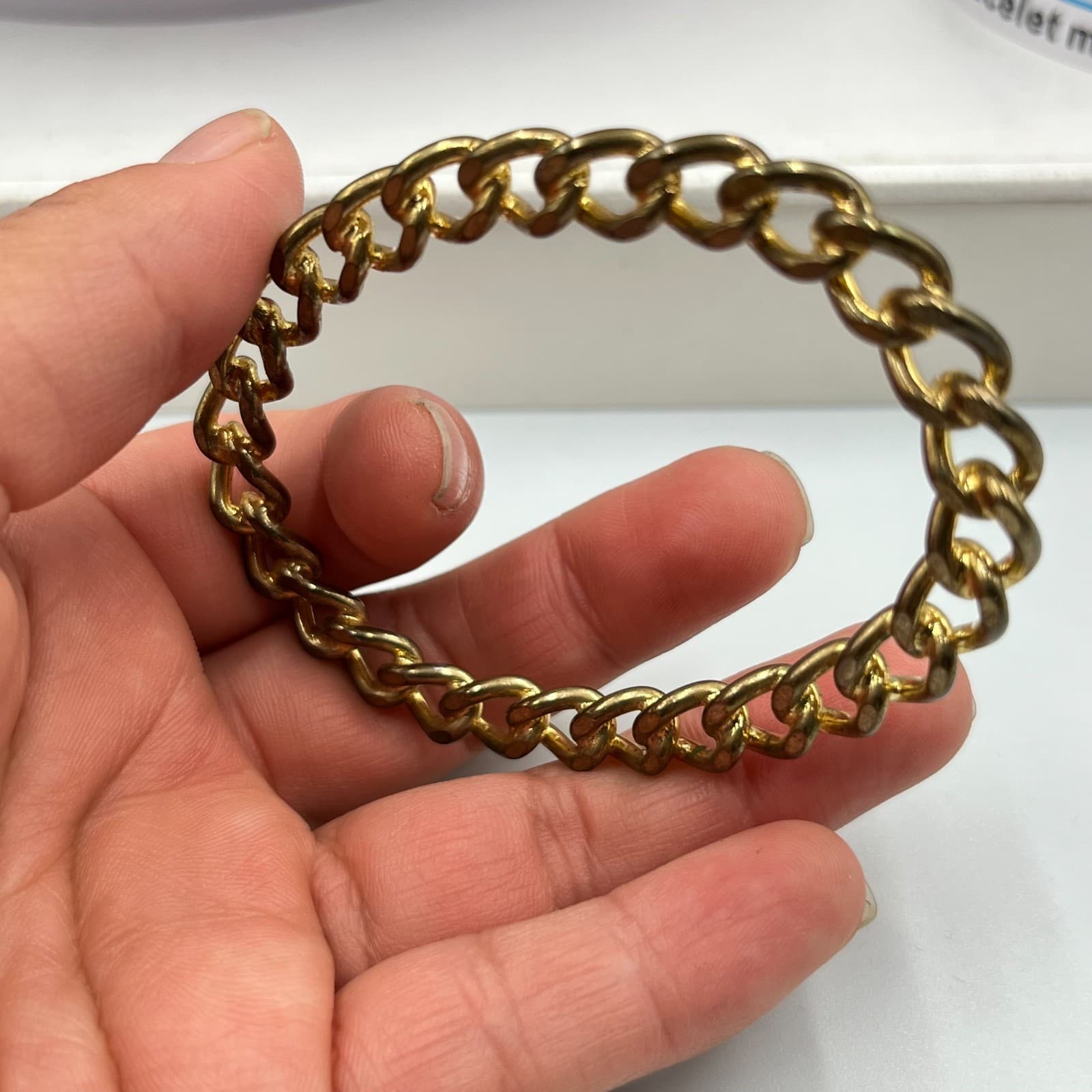 Vintage Gold Tone Curb Link Chain Bangle Bracelet Retro Statement Jewelry - Thumbnail 5