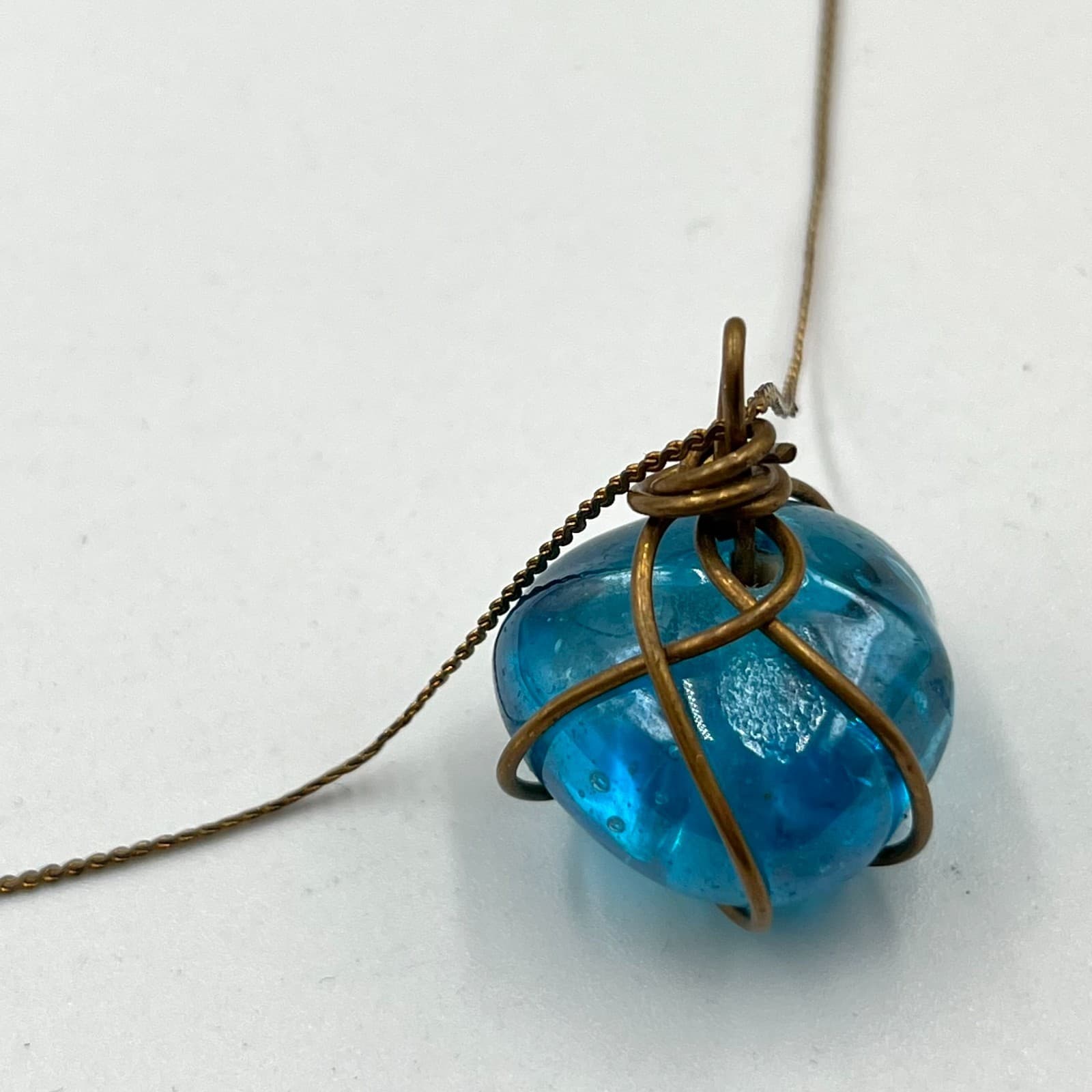 Vintage Blue Glass Orb Wire Wrapped Pendant Necklace Retro Boho Jewelry Classic - Thumbnail 3