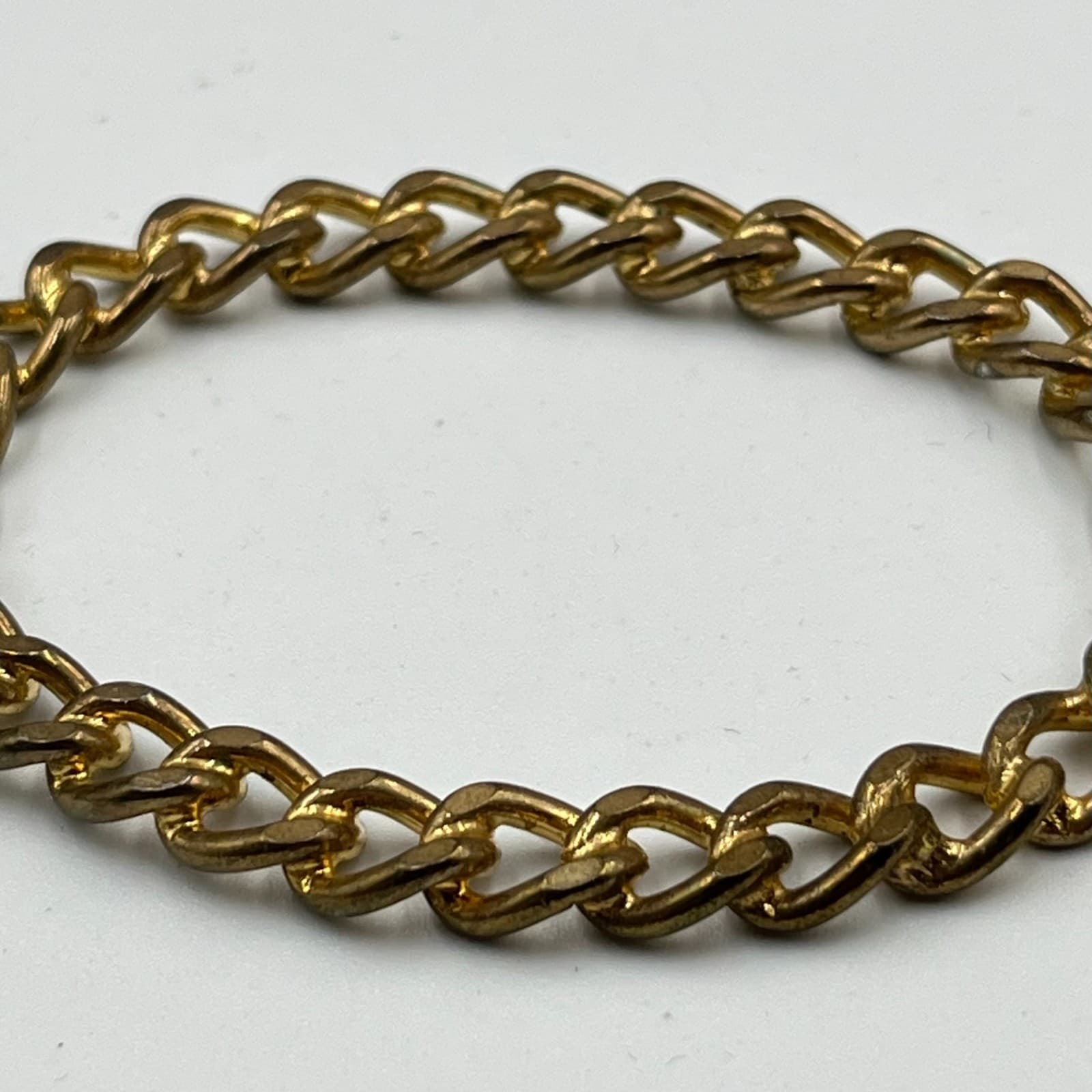 Vintage Gold Tone Curb Link Chain Bangle Bracelet Retro Statement Jewelry - Thumbnail 3