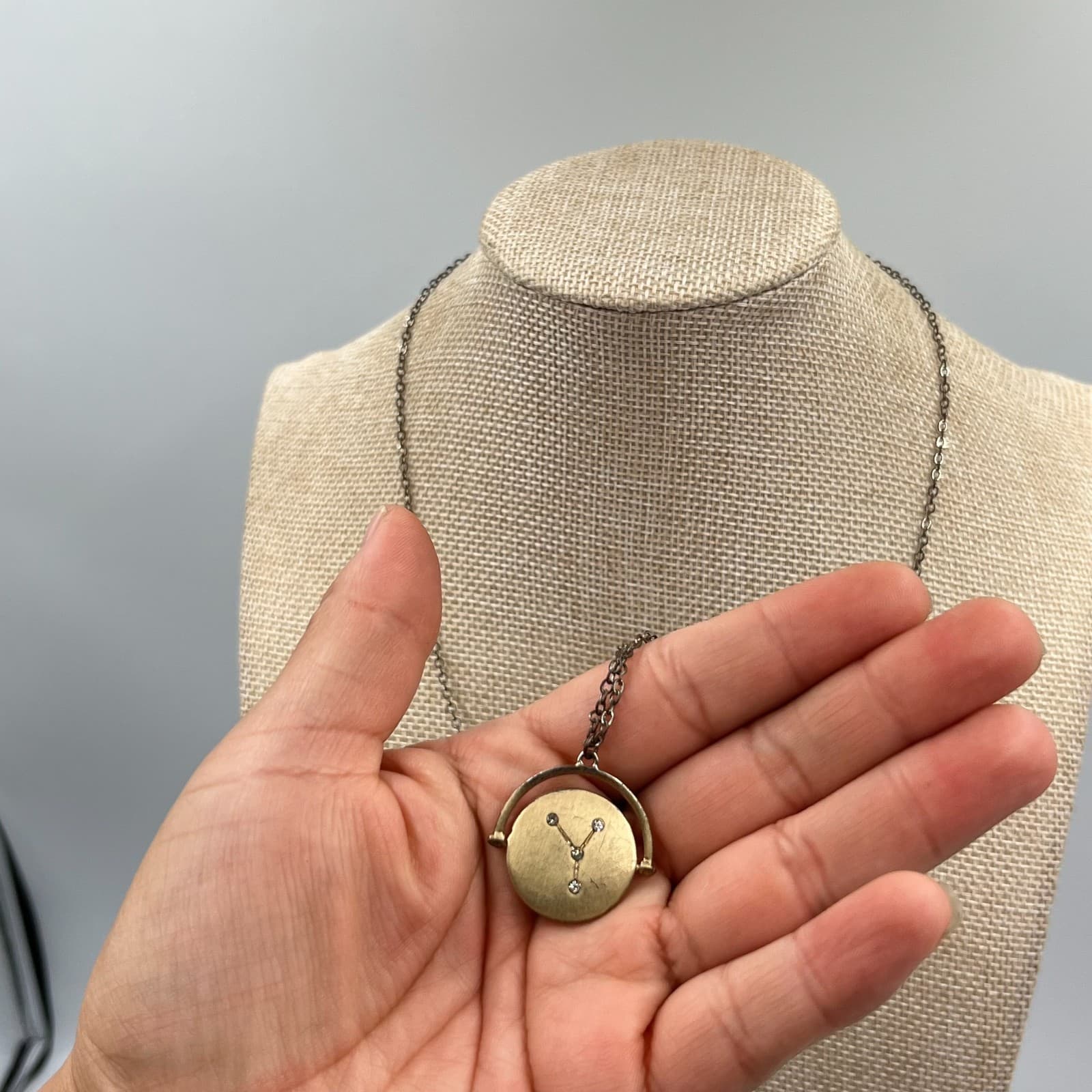 VTG Bronze Tone Cancer Zodiac Spinner Pendant Necklace Crystal Constellation - Thumbnail 5