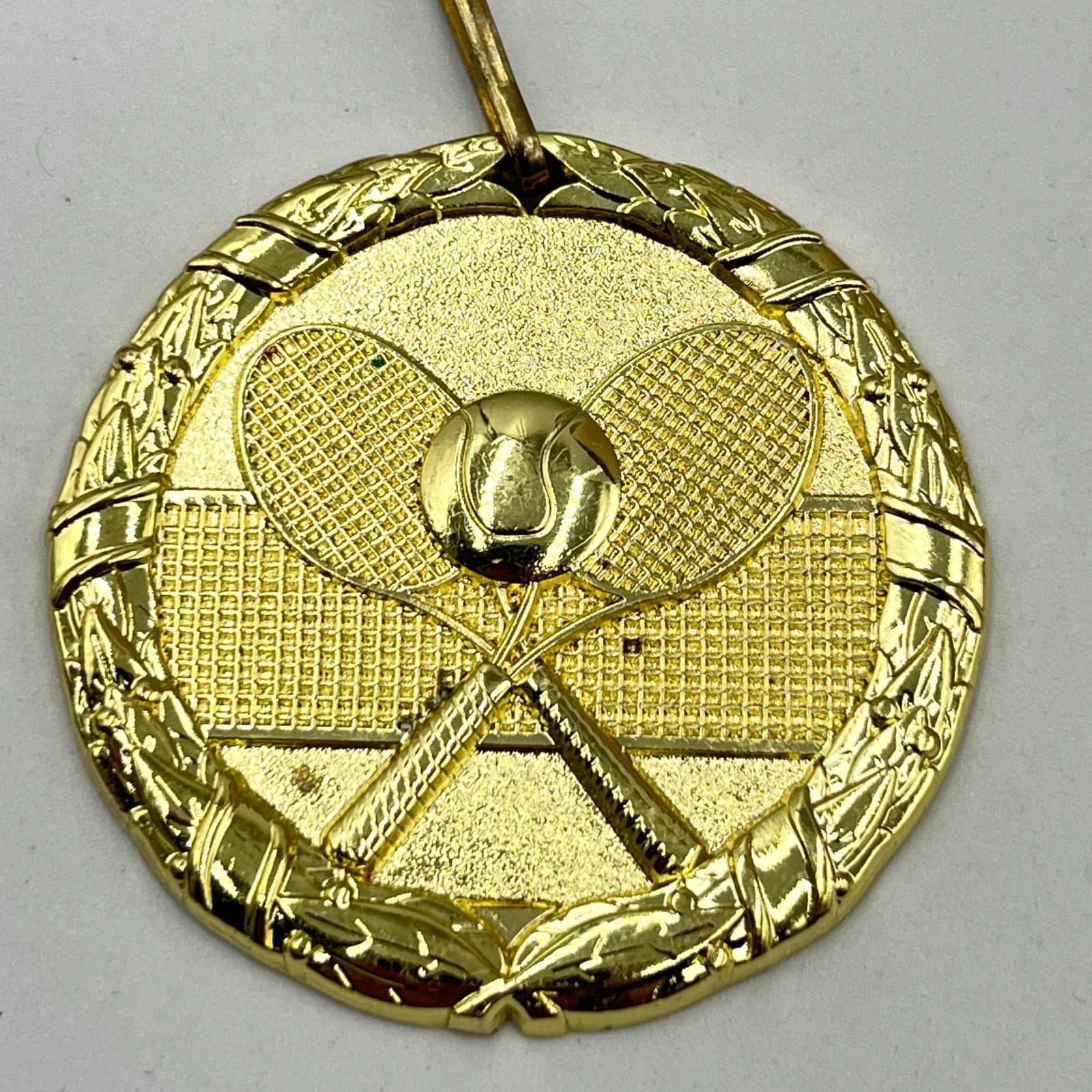 VTG Express Medal Gold Tone Tennis Racket Medal Pendant Necklace Sporty Retro - Thumbnail 3