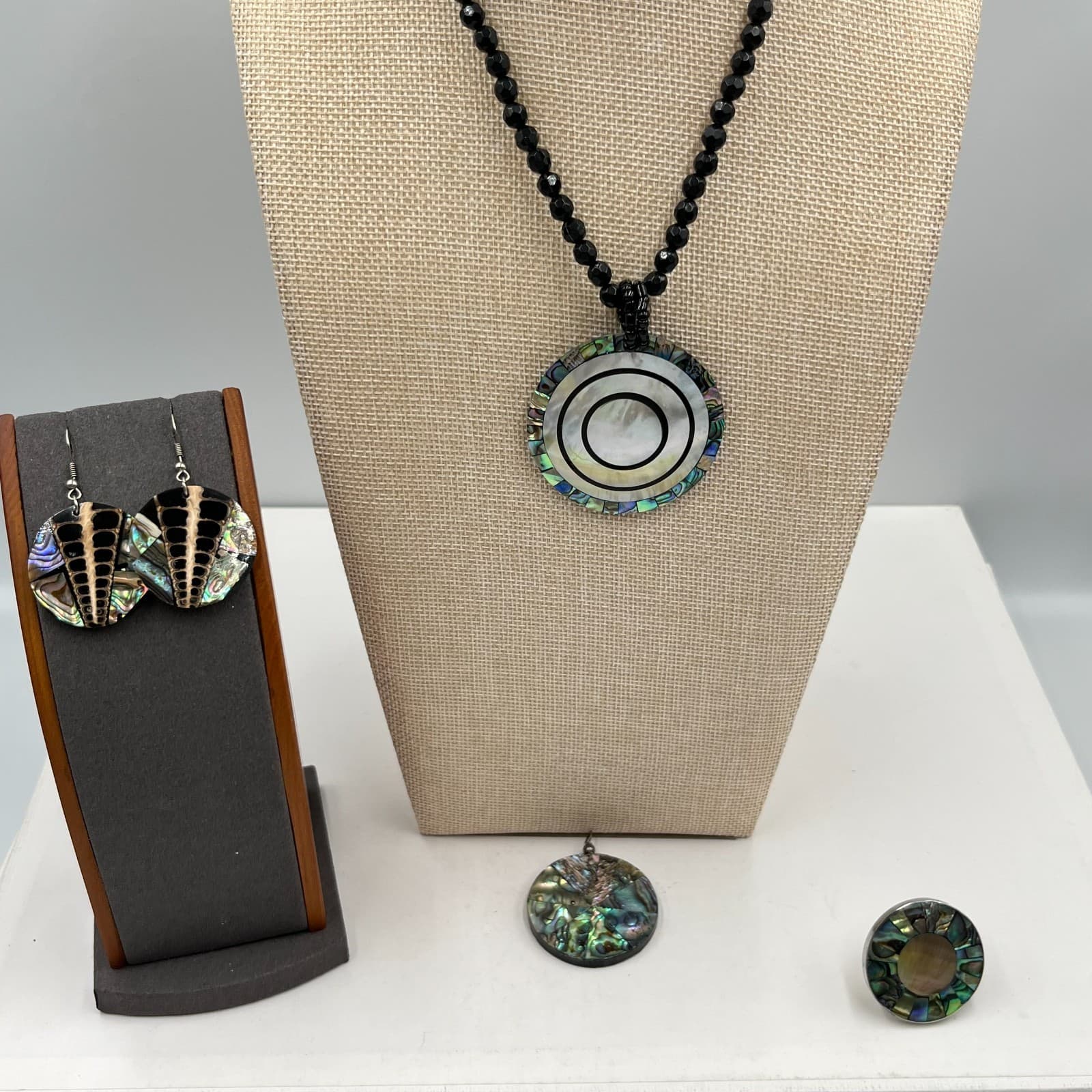 Vintage Y2K Abalone Shell Inlay Geometric Necklace, Earrings & Ring Set Retro - Thumbnail 16
