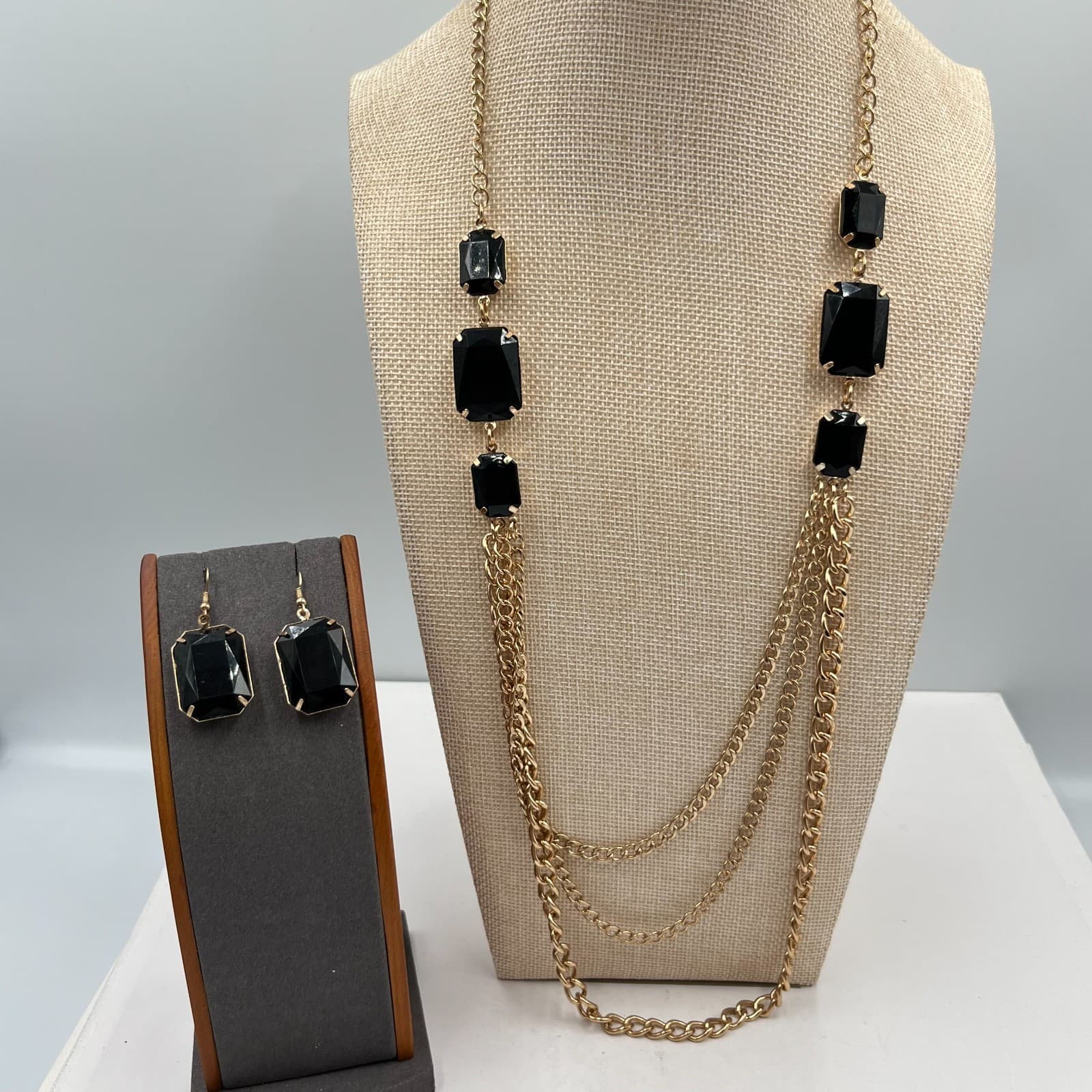 VTG Gold Tone Black Prong Beads Multi-Strand Layered Necklace & Earrings Set