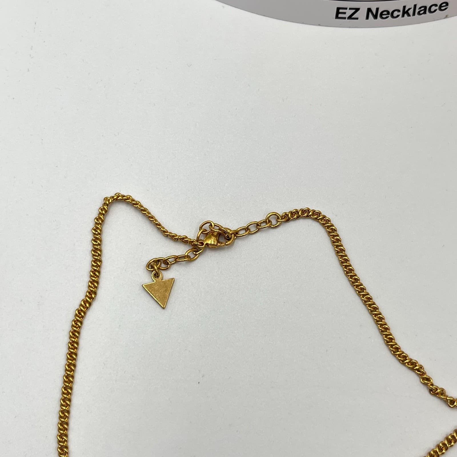 VTG GUESS Y2K Gold Tone Banner Logo Necklace Rhinestone Script Ribbon Classic - Thumbnail 5