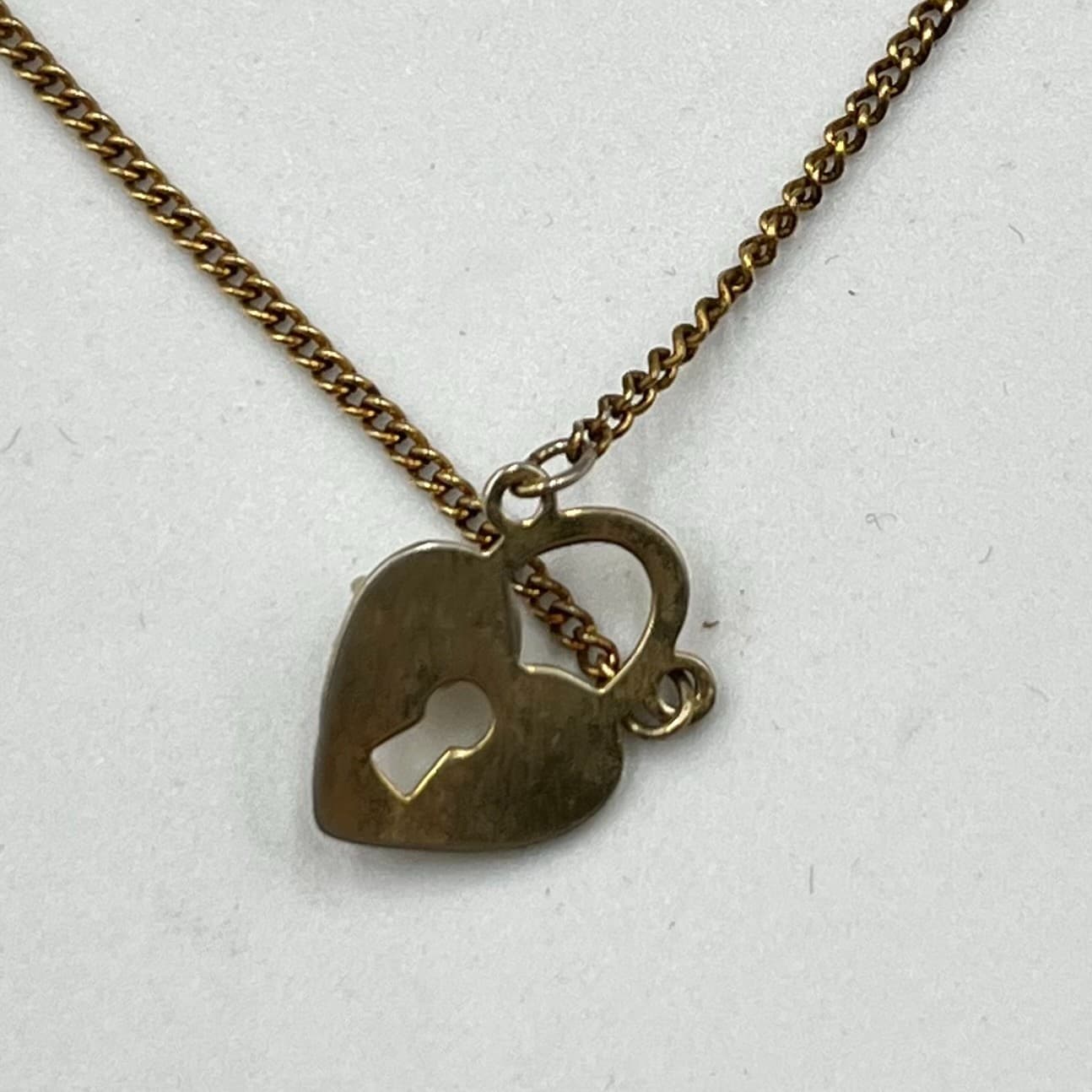 Vintage Gold Tone Heart Padlock Pearl Necklace Keyhole Faux Pearl Pendant - Thumbnail 4