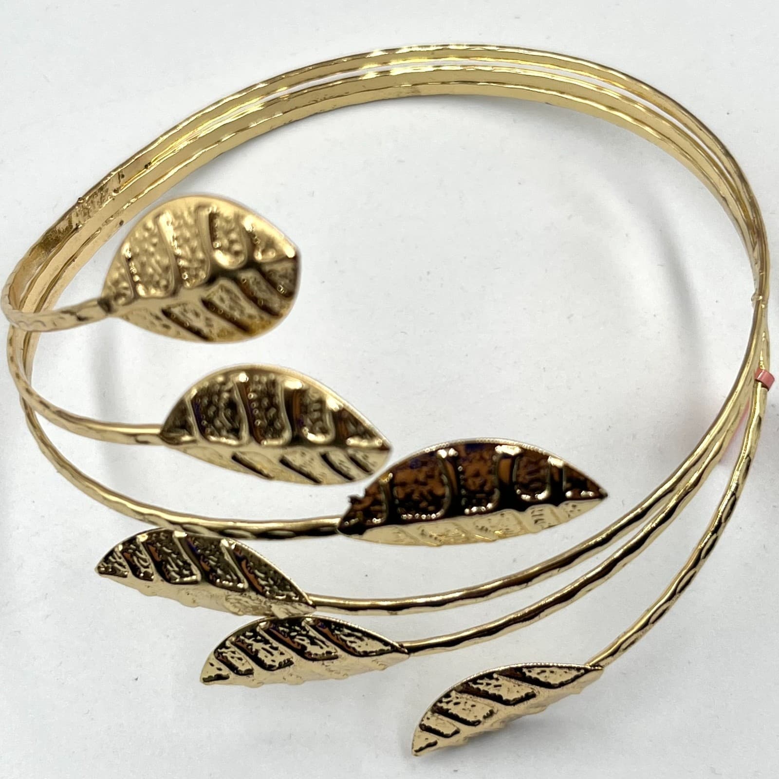 Vintage Style Gold Tone Leaf Bypass Bangle Bracelet Greek Goddess Boho Chic - Thumbnail 2