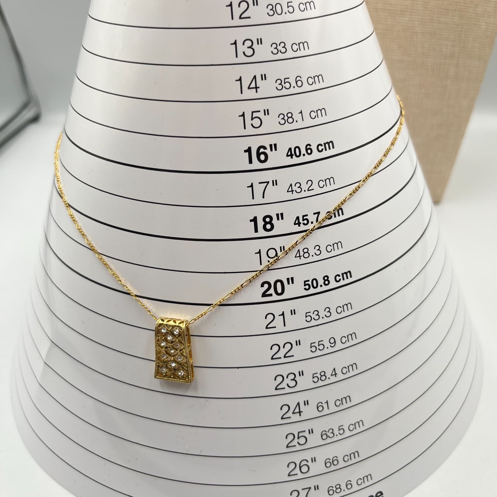 Vintage Gold Tone Filigree Rectangle Pendant Necklace Crystal Accents Y2K Chic - Thumbnail 6