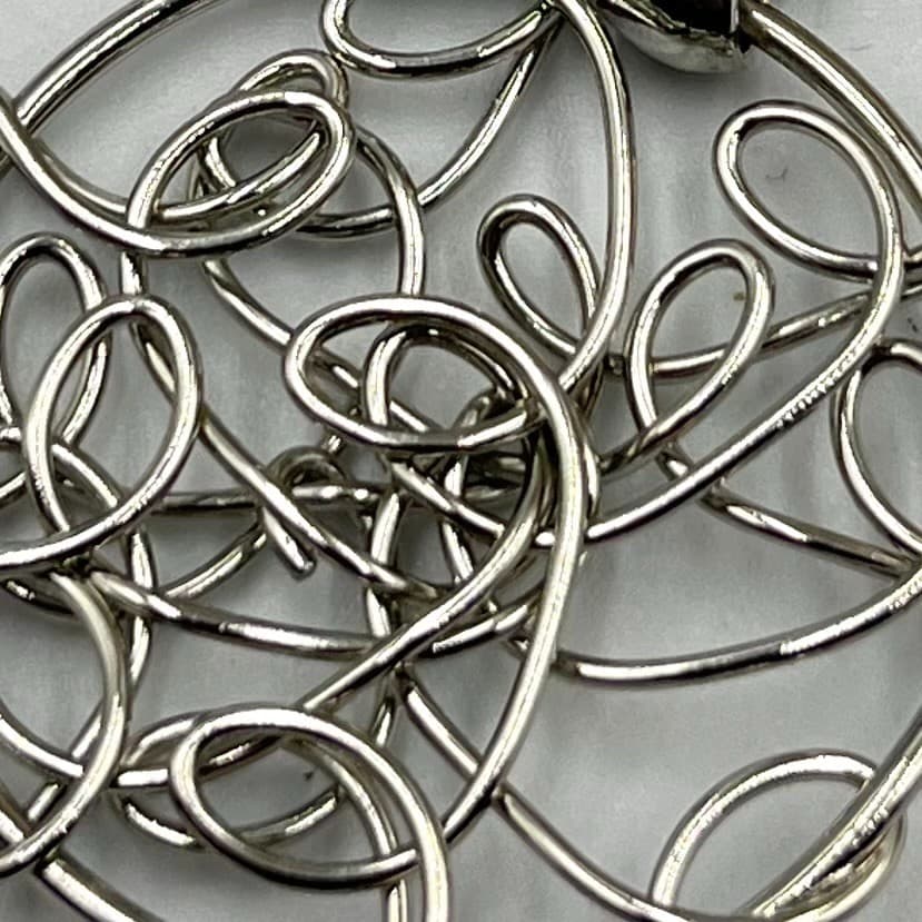 Vintage Silver Tone Wire Abstract Swirl Circle Pendant Necklace Minimalist Y2K - Thumbnail 4