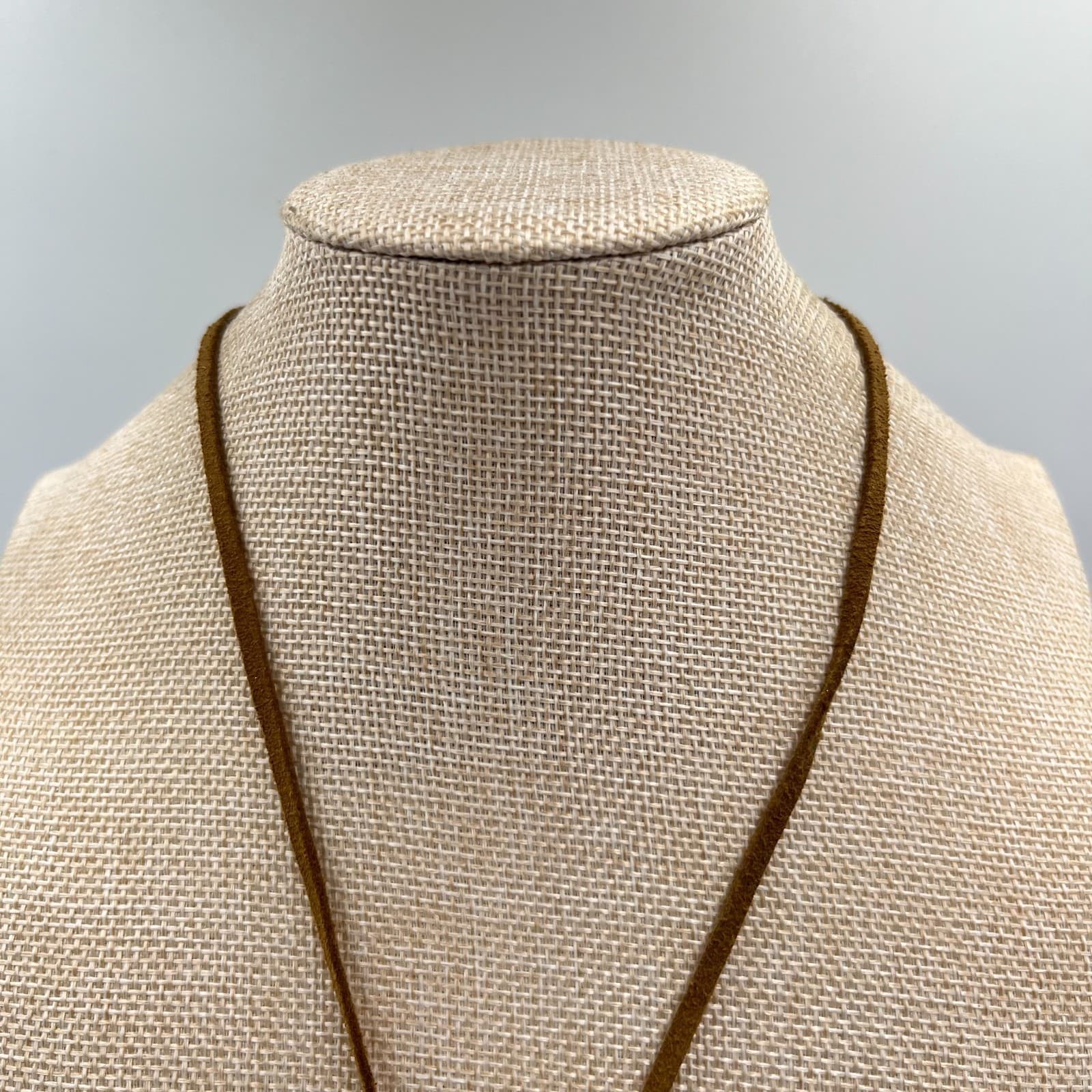 Vintage Boho Abalone Shell Star Pendant Necklace, Brown Suede Cord, Silver Tone - Thumbnail 2