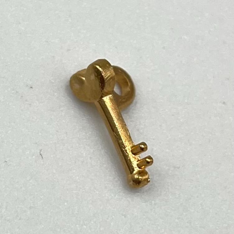 Vintage Style Mixed Lot Lock & Key Jewelry Charms Pendatn Set Silver Gold Tone - Thumbnail 4