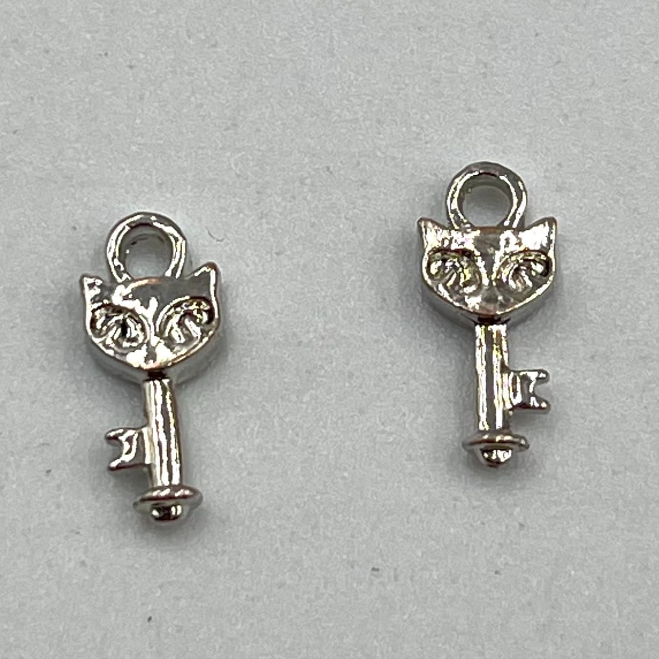 Vintage Style Mixed Lot Lock & Key Jewelry Charms Pendatn Set Silver Gold Tone - Thumbnail 10
