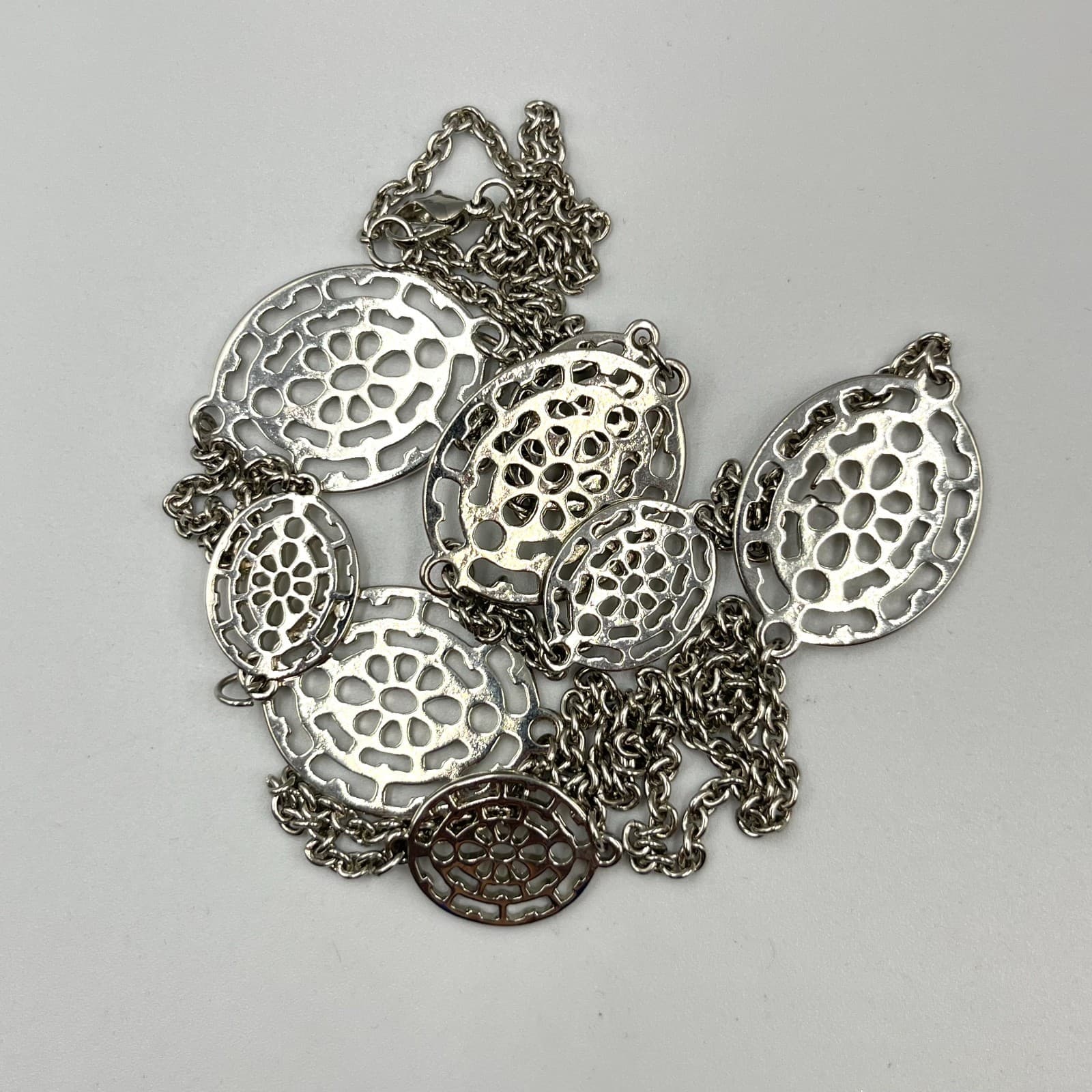 Vintage Retro Silver Tone Cutout Filigree Medallion Long Station Necklace Y2K - Thumbnail 4