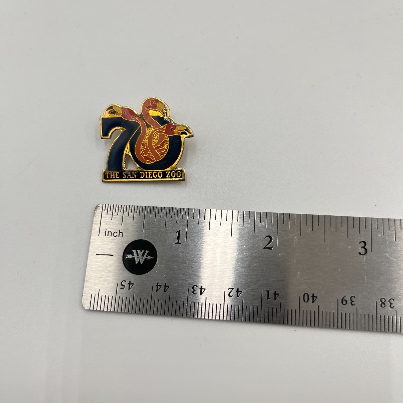 Vintage San Diego Zoo 70th Anniversary Flamingo Pin Souvenir Gold Tone Enamel - Thumbnail 5