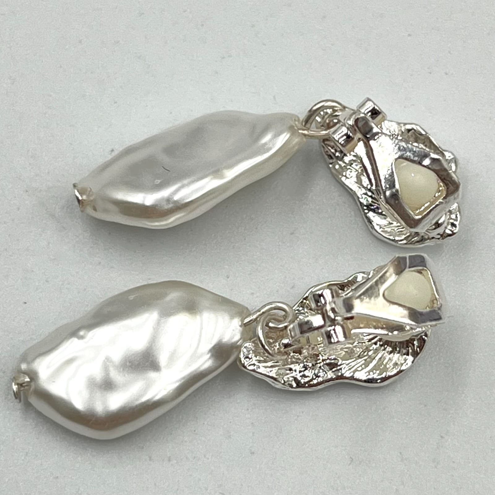Vintage Style Silver Tone Baroque Mother Of Pearl Dangle Clip-On Earrings Retro - Thumbnail 5
