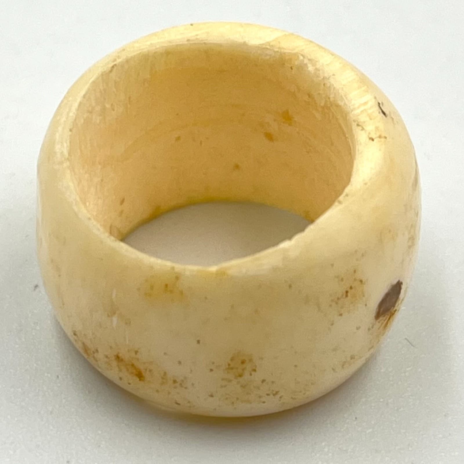 Vintage Set of 4 Cream Bone Resin Chunky Band Rings Boho Ethnic Style Western - Thumbnail 2