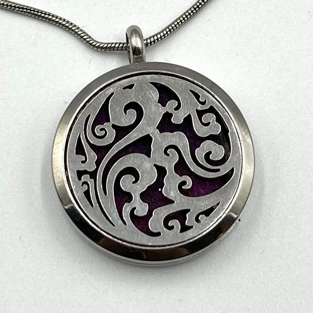 VTG Silver Tone Filigree Essential Oil Diffuser Locket Necklace, Purple Pad, 24" - Thumbnail 2