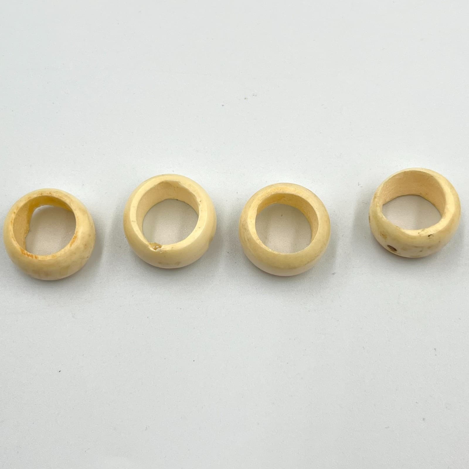 Vintage Set of 4 Cream Bone Resin Chunky Band Rings Boho Ethnic Style Western - Thumbnail 5