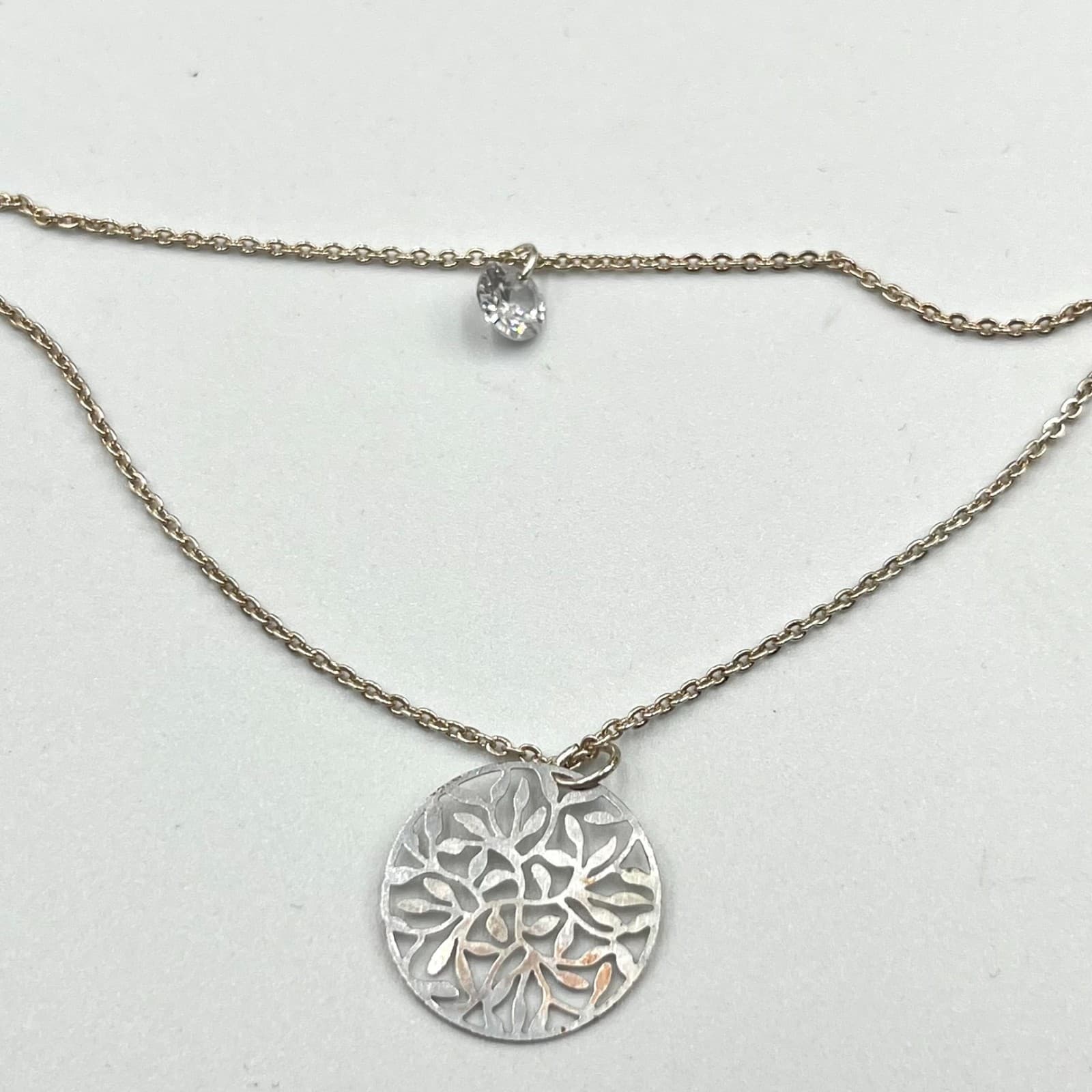 VTG Silver Tone Double Layer Filigree Floral Disc & Solitaire Crystal Necklace - Thumbnail 3
