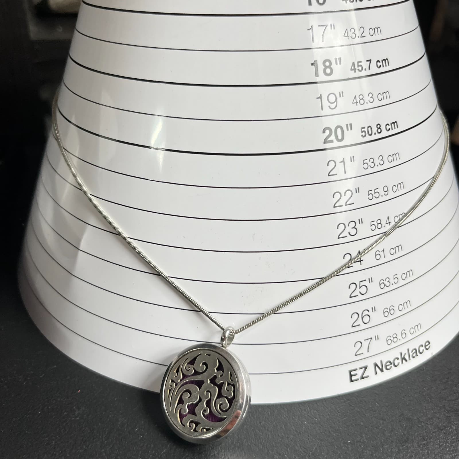VTG Silver Tone Filigree Essential Oil Diffuser Locket Necklace, Purple Pad, 24" - Thumbnail 7