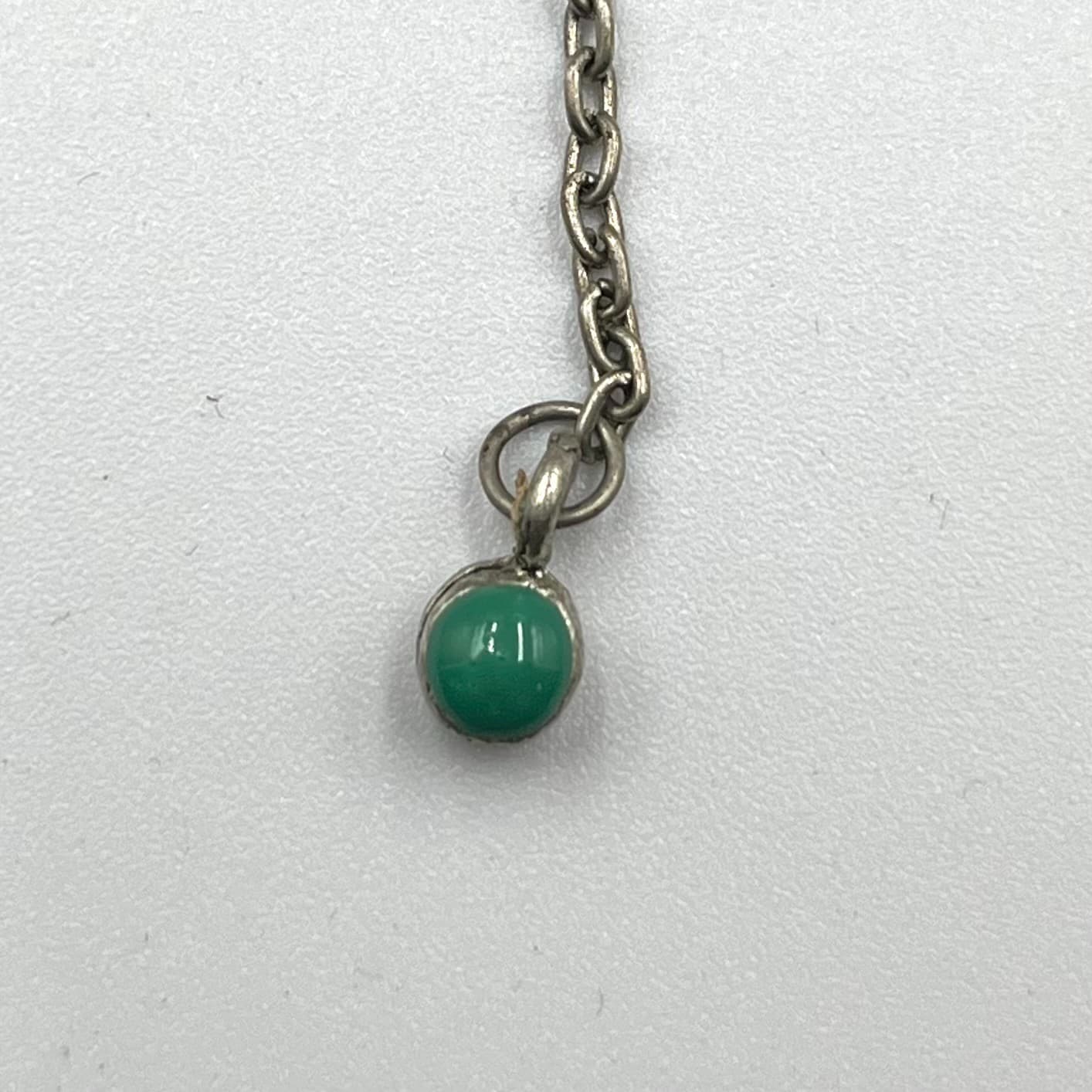 Vintage Style Green Enamel Teardrop Y-Necklace, Silver Tone Boho Lariat 14" - Thumbnail 4