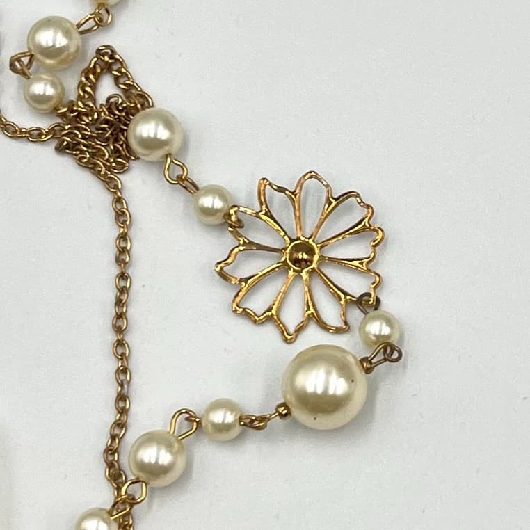 Vintage Style Gold Tone Pearl Floral Necklace & Earring Set White Ribbon Bows - Thumbnail 2