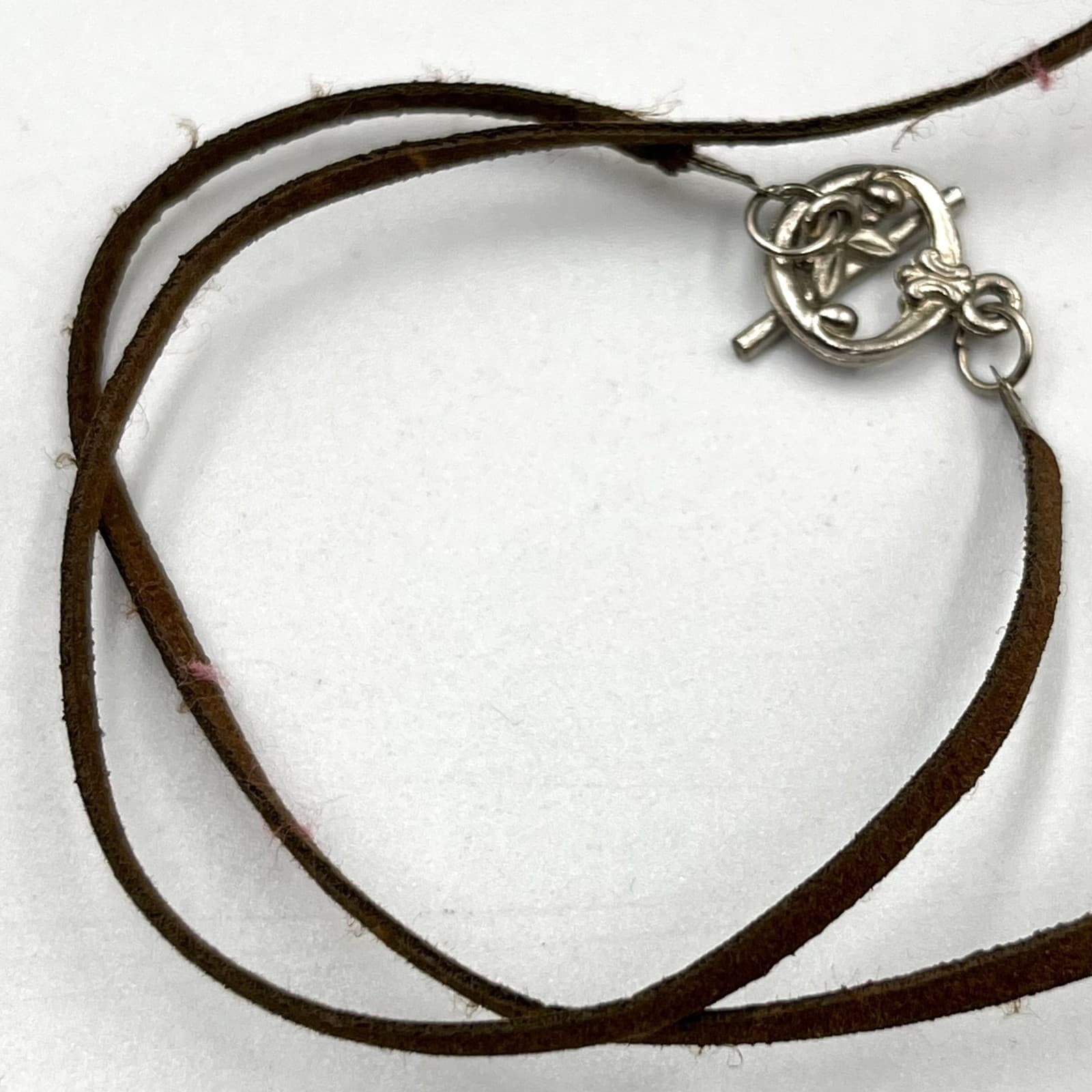 Vintage Boho Silver Ornate Filigree Heart Pink Bead Brown Suede Choker Necklace - Thumbnail 5