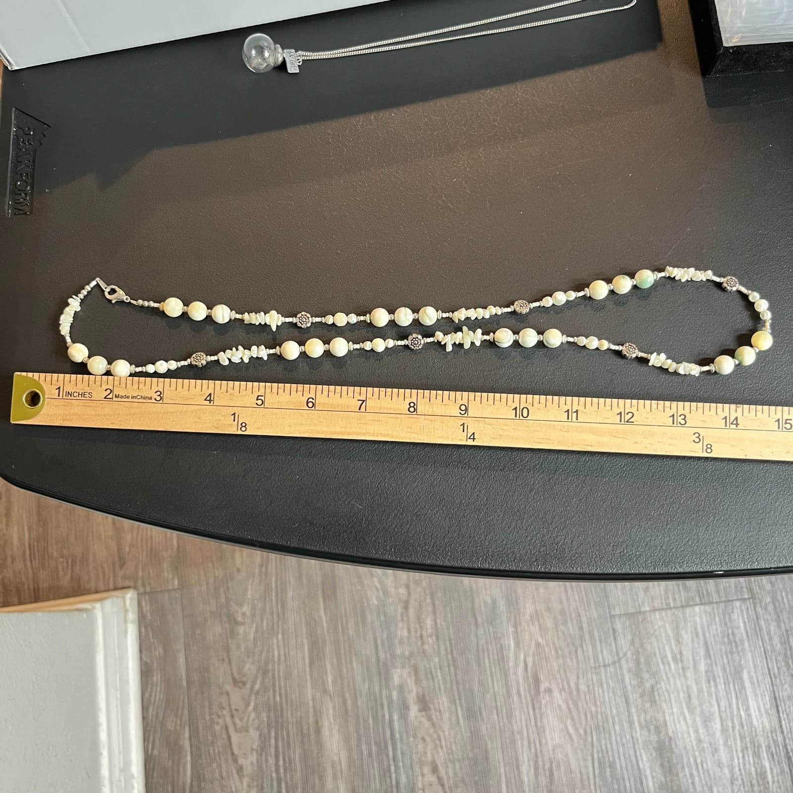 Vintage Boho Mother of Pearl Shell Beaded Necklace Cream Green Floral Accents - Thumbnail 9