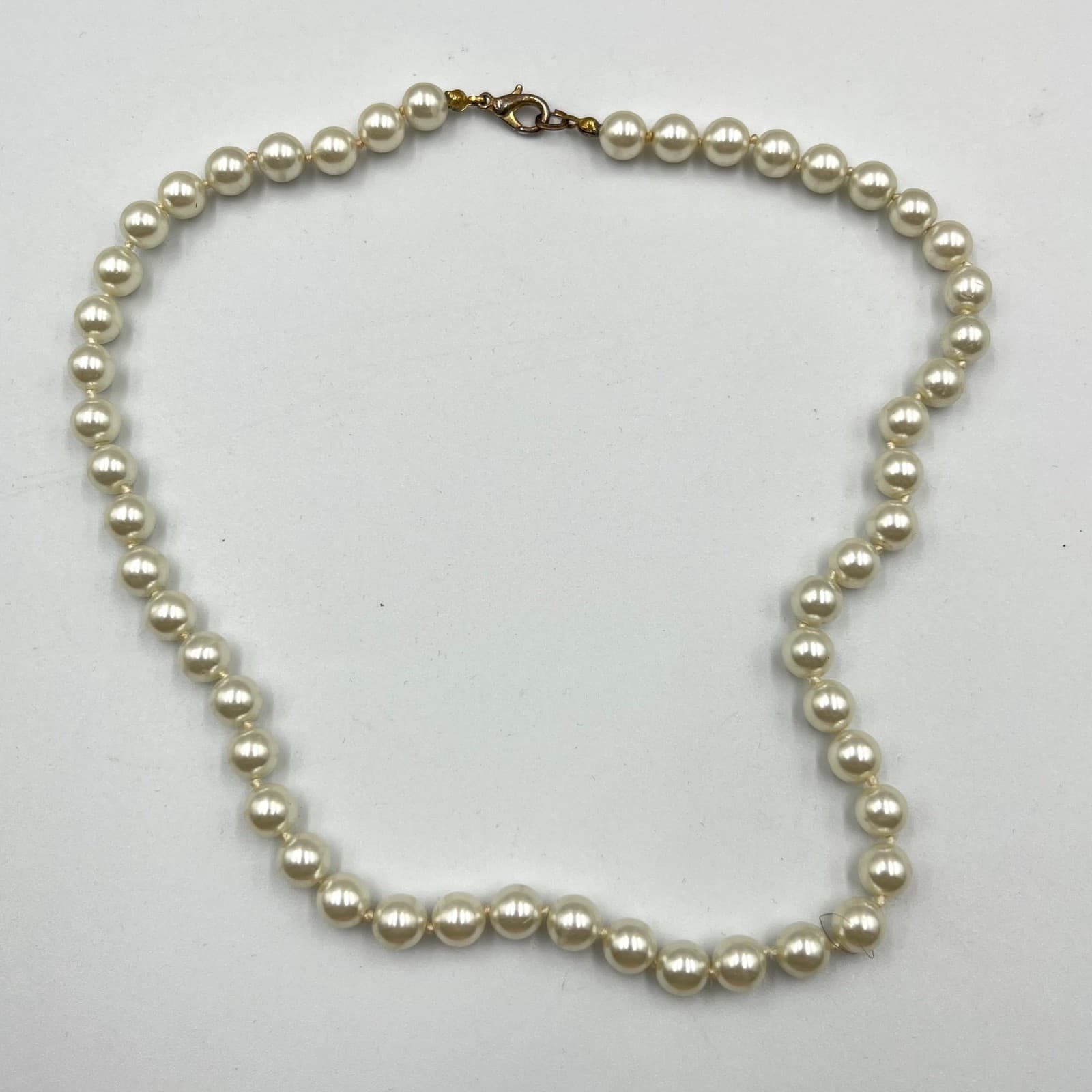 Vintage Retro Cream Faux Pearl Strand Necklace Gold Tone Lobster Claw Clasp - Thumbnail 2