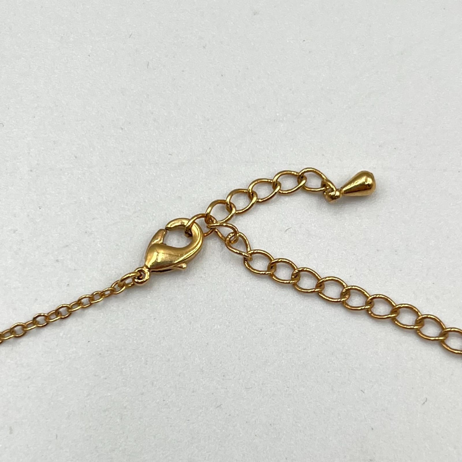 Vintage Retro Gold Tone Cream Flower Pendant Necklace Rhinestone Center 20” - Thumbnail 3