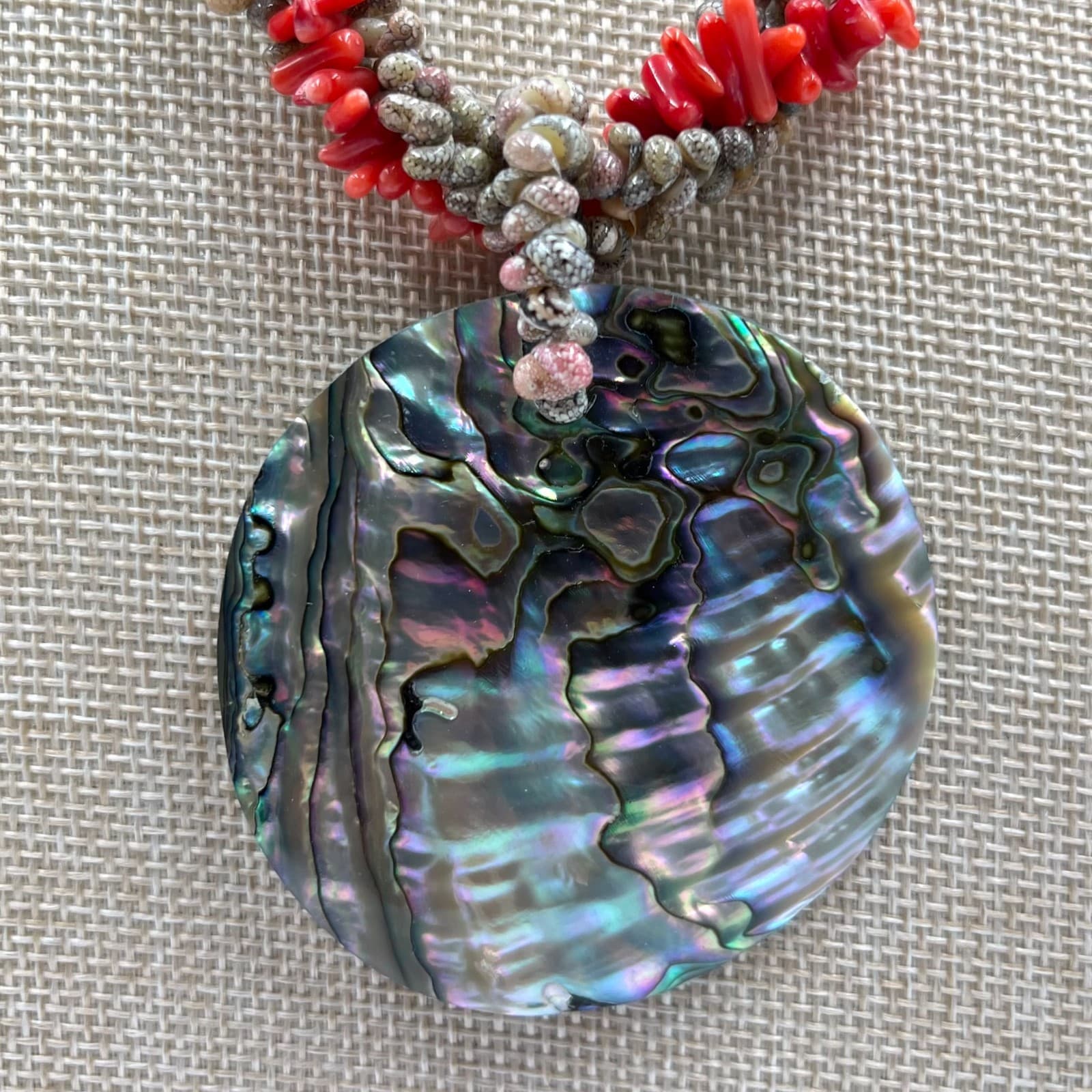 Vintage Boho Abalone Shell Pendant Necklace Red Coral & Tiny Seashell Strand - Thumbnail 4