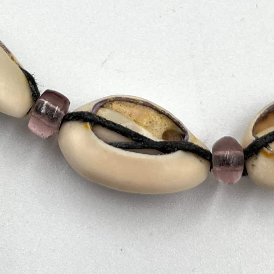 Vintage Y2K Boho Cowrie Shell Choker Necklace Black Cord Purple Glass Beads - Thumbnail 3