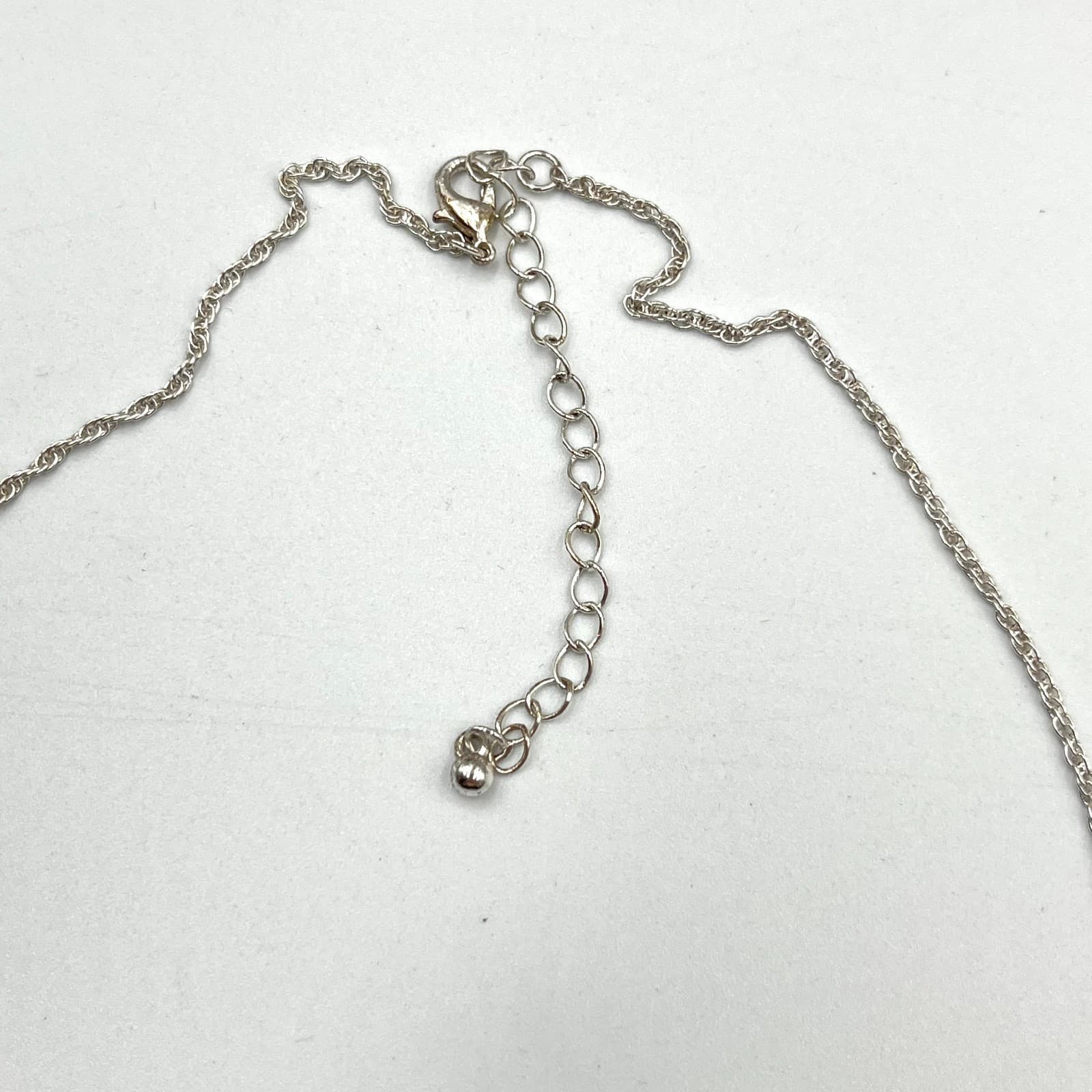 VTG Elegant Silver Tone Infinity Pendant Necklace Clear Rhinestone Minimalist - Thumbnail 4
