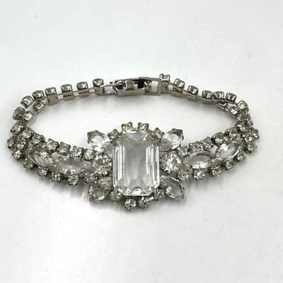 VTG Silver Tone Clear Rhinestone V-Shape Statement Necklace & 2 Tennis Bracelet - Thumbnail 4