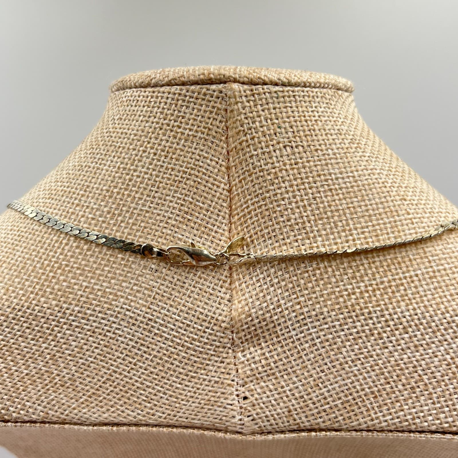 VTG Retro Inspirational Necklace Silver Tone Herringbone Chain Gold Medallion - Thumbnail 7