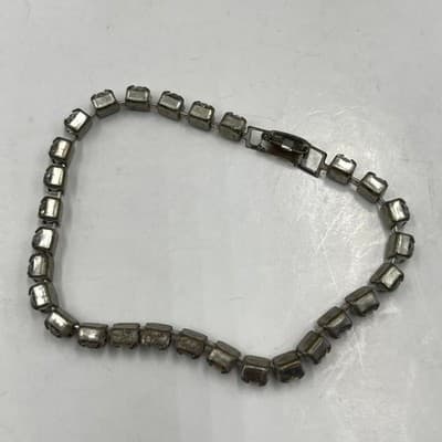 VTG Silver Tone Clear Rhinestone V-Shape Statement Necklace & 2 Tennis Bracelet - Thumbnail 7