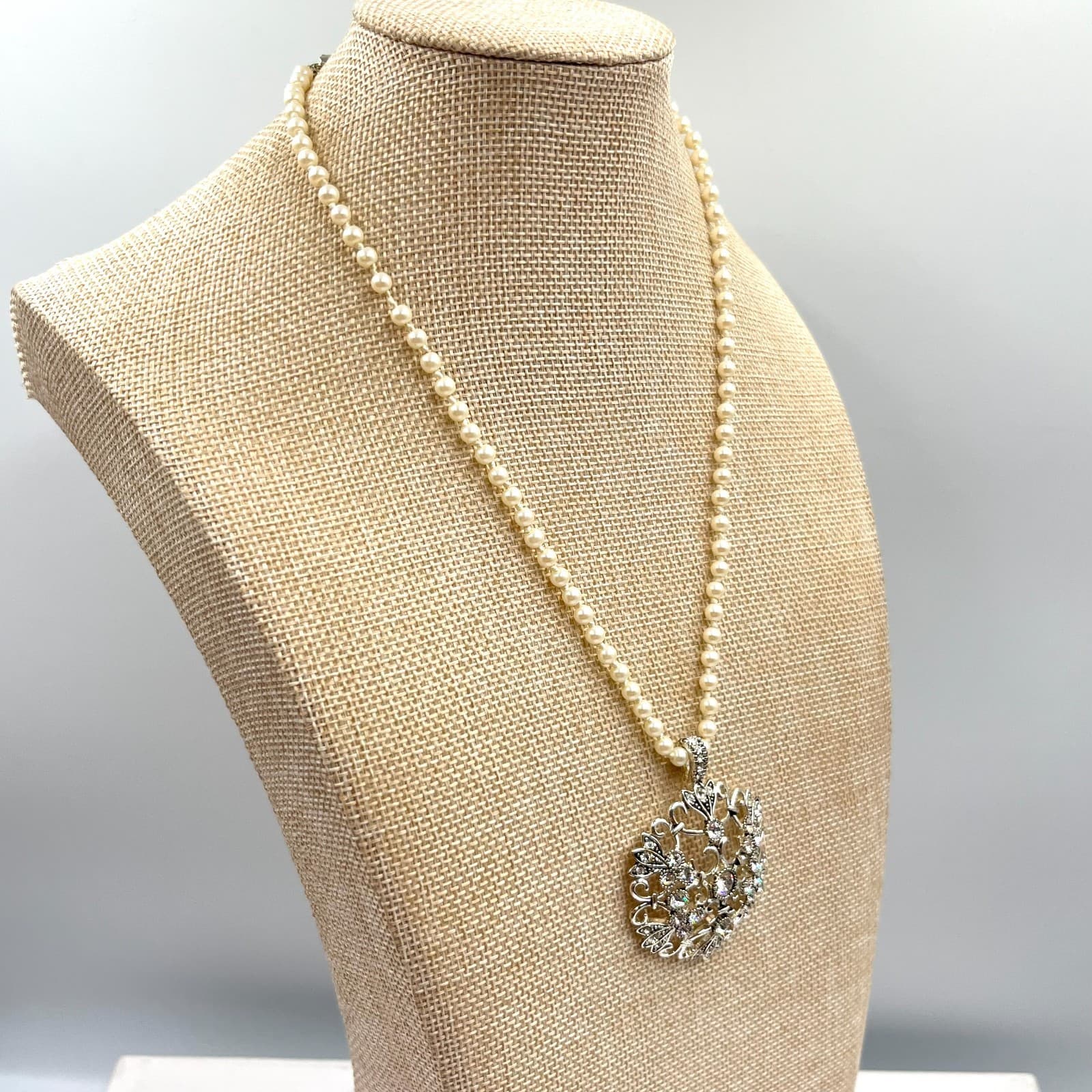 Vintage Faux Pearl Necklace Statement Filigree Open Work Crystal Pendant Bridal - Thumbnail 7
