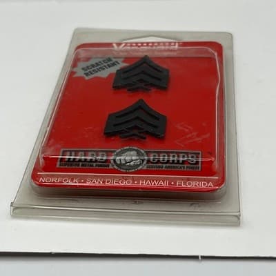Vanguard USMC Sergeant Rank Insignia Chevrons Black Matte Brass Sgt Pin Pair NEW - Thumbnail 4
