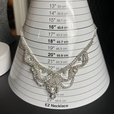 VTG Rhinestone Jewelry Set: V-Shape Necklace, Infinity Bracelet, Drop Earrings - Thumbnail 9