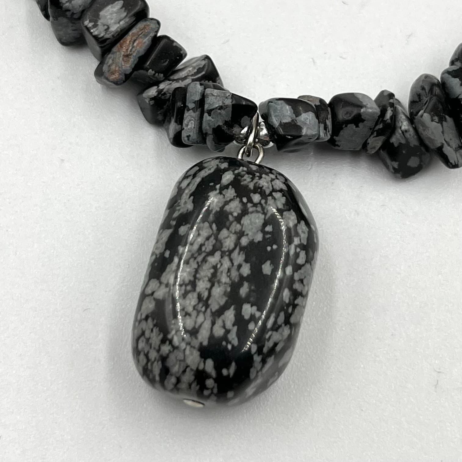 Vintage Natural Snowflake Obsidian Chip Bead Necklace Large Center Stone Pendant - Thumbnail 2