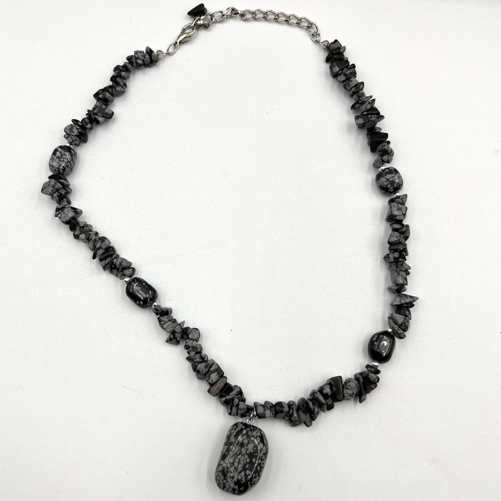 Vintage Natural Snowflake Obsidian Chip Bead Necklace Large Center Stone Pendant - Thumbnail 3