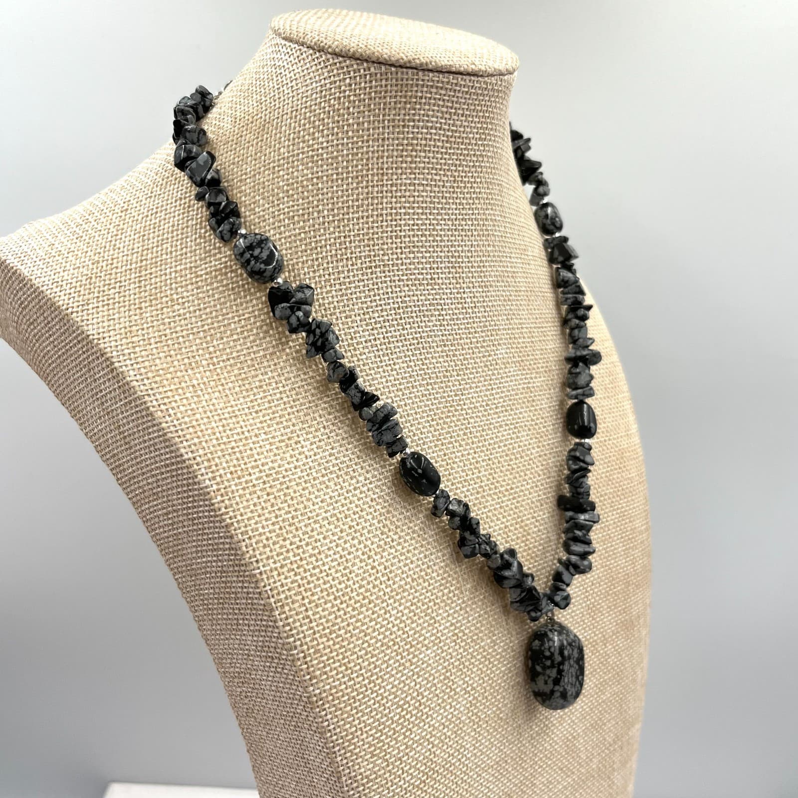 Vintage Natural Snowflake Obsidian Chip Bead Necklace Large Center Stone Pendant - Thumbnail 5
